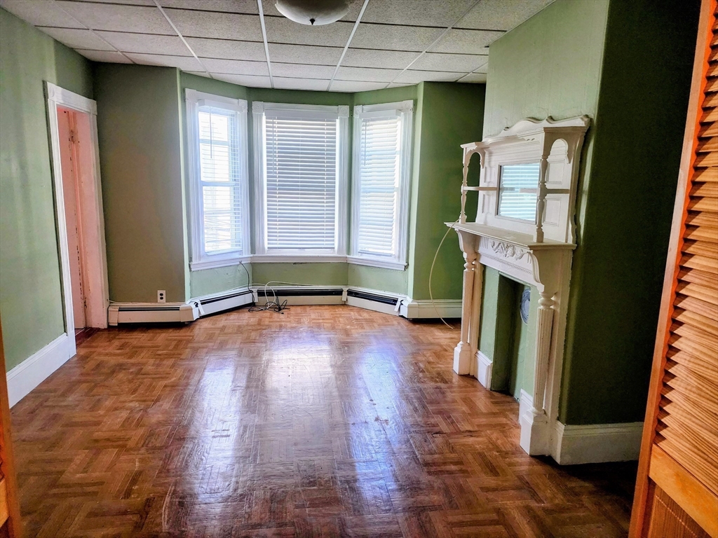 Boston, Massachusetts, 02128, United States, 4 Bedrooms Bedrooms, ,2 BathroomsBathrooms,Residential,For Sale,1975613