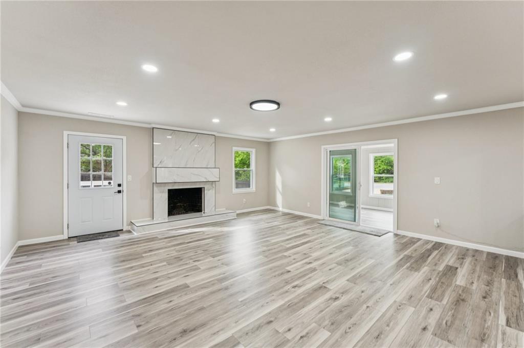 Atlanta, Georgia, 30338, United States, 3 Bedrooms Bedrooms, ,2 BathroomsBathrooms,Residential,For Sale,2037309