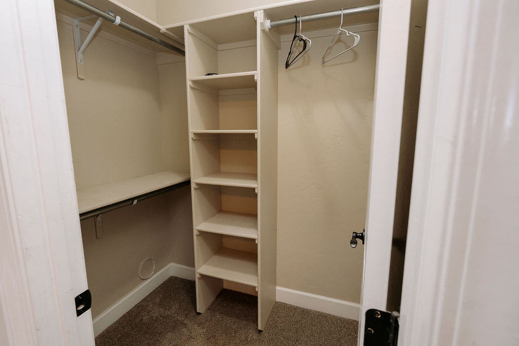 Carlsbad, New Mexico, 88220, United States, 4 Bedrooms Bedrooms, ,3 BathroomsBathrooms,Residential,For Sale,1975049