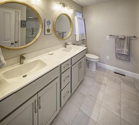 Epping, New Hampshire, 03042, United States, 2 Bedrooms Bedrooms, ,2 BathroomsBathrooms,Residential,For Sale,1955207