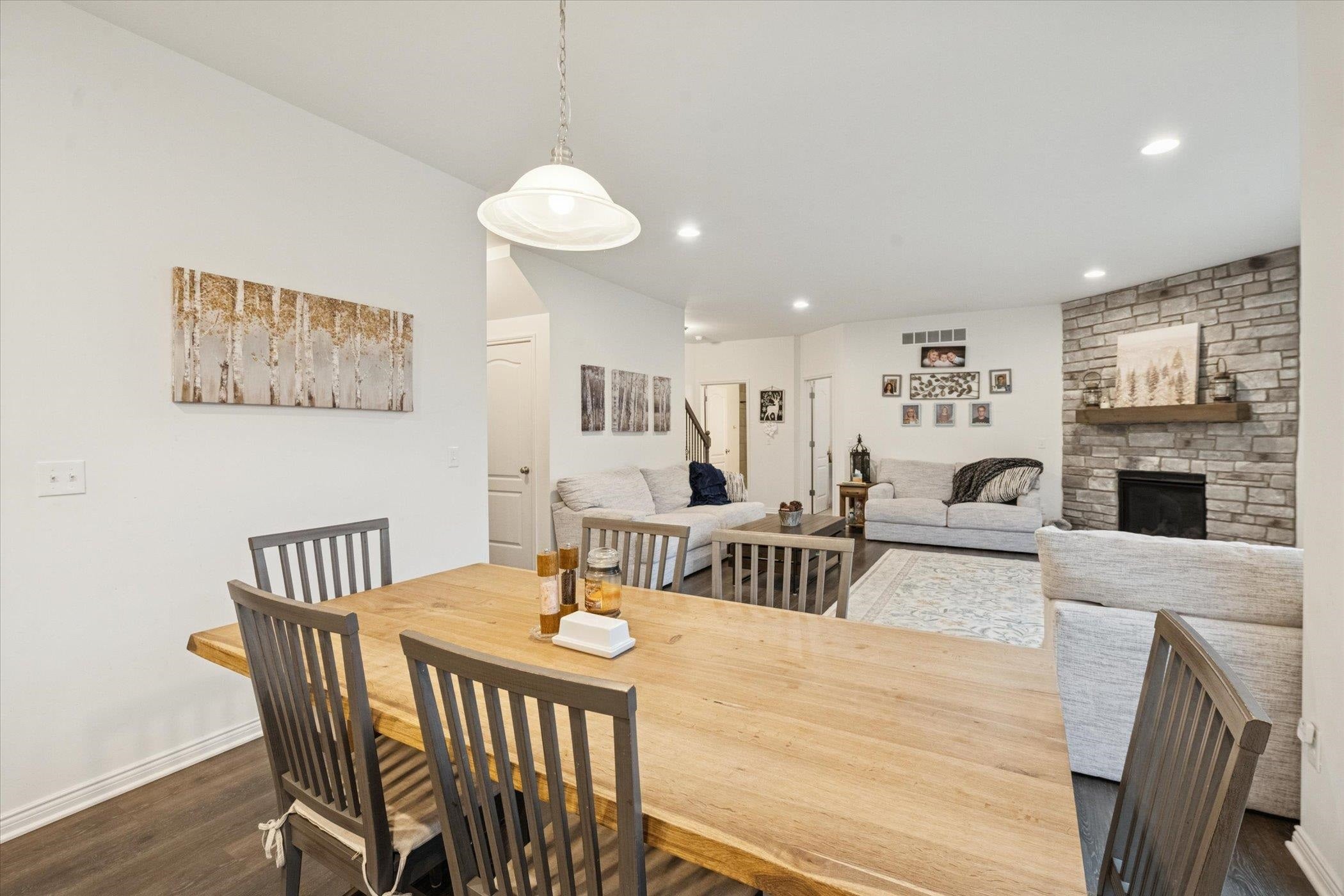 Ortonville, Michigan, 48462, United States, 5 Bedrooms Bedrooms, ,3 BathroomsBathrooms,Residential,For Sale,2008578