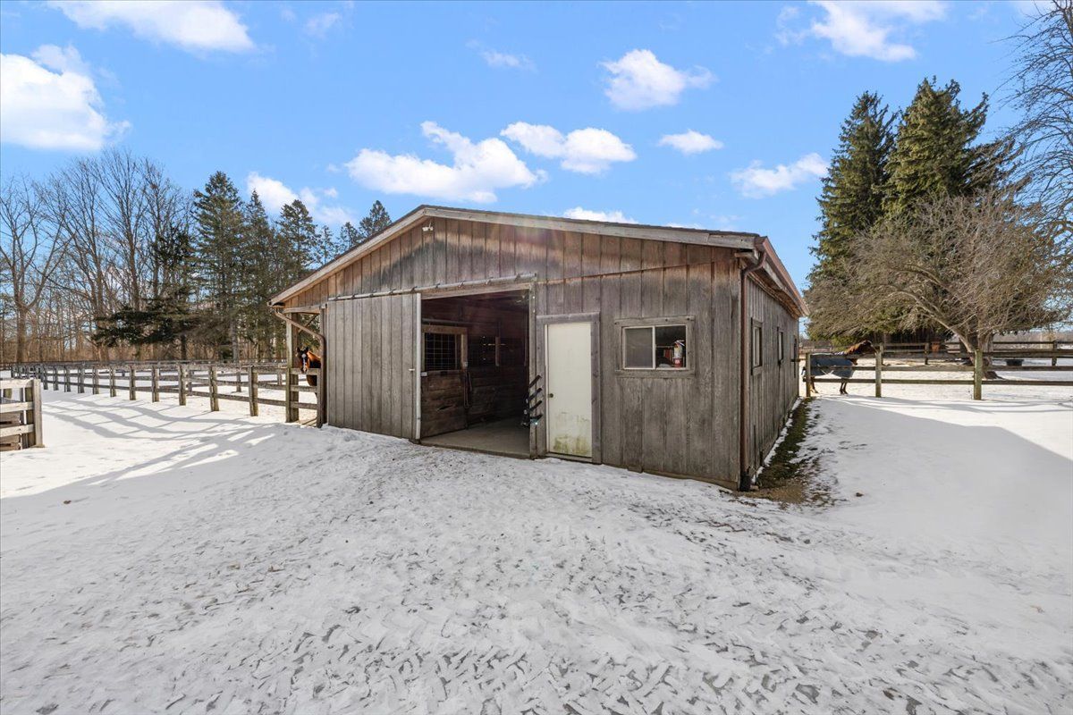 Metamora, Michigan, 48455, United States, 3 Bedrooms Bedrooms, ,2 BathroomsBathrooms,Residential,For Sale,1705008