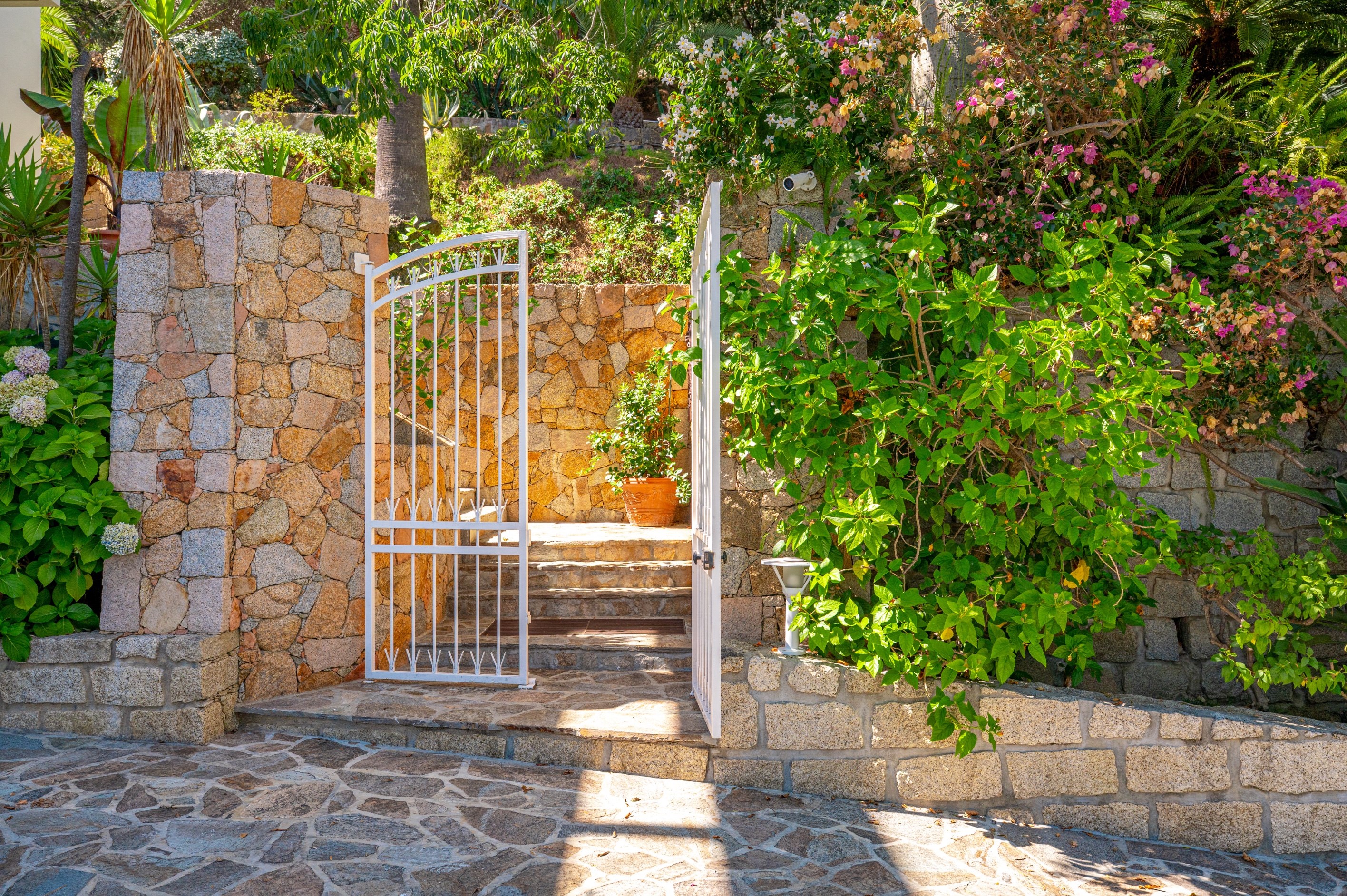  For sale : Luxury villa with pool and panoramic sea view - Sanguinary islands r… - 物件實景