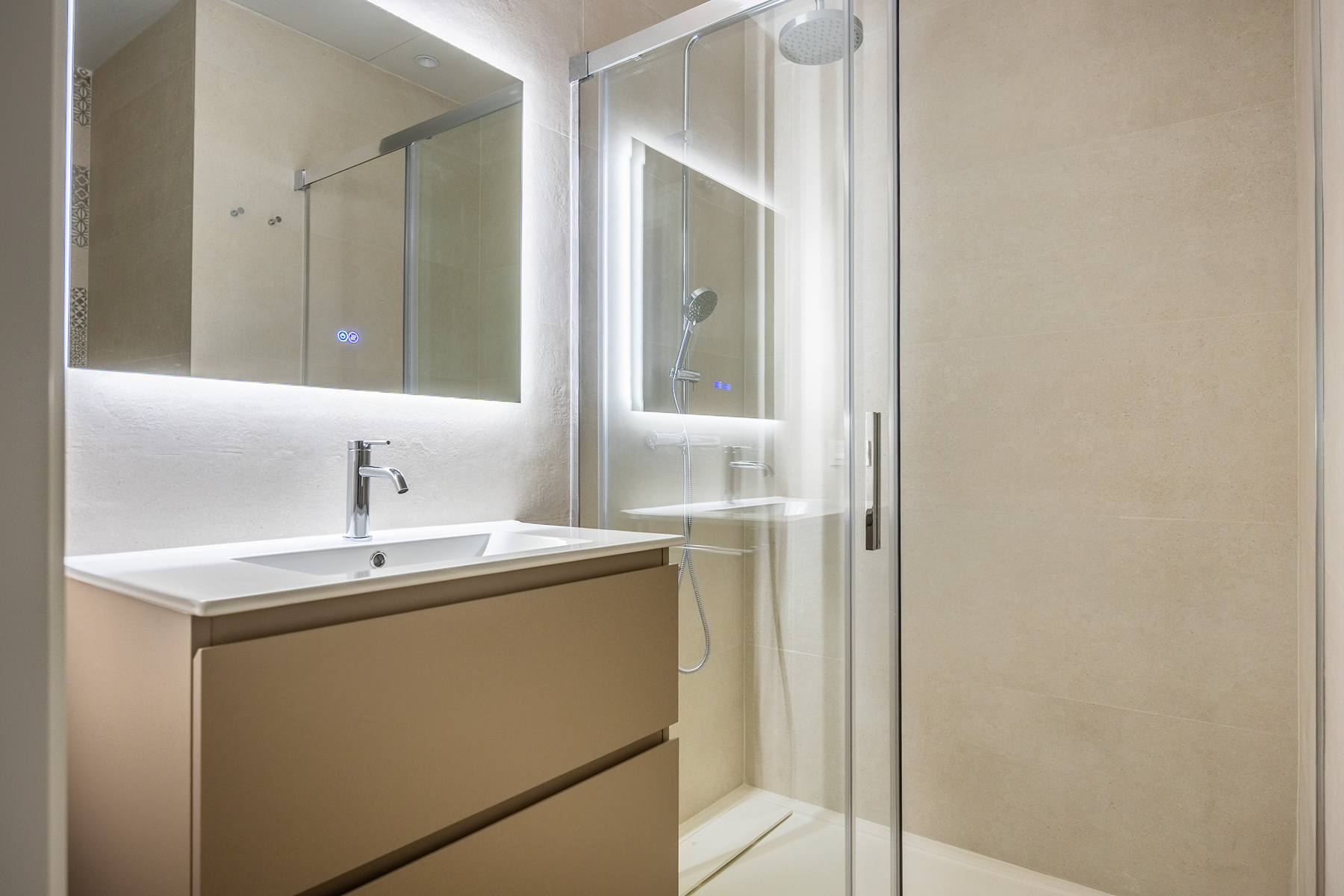  Exclusive duplex with terrace, two parking spaces and storage in Manuel Siurot - 物件實景