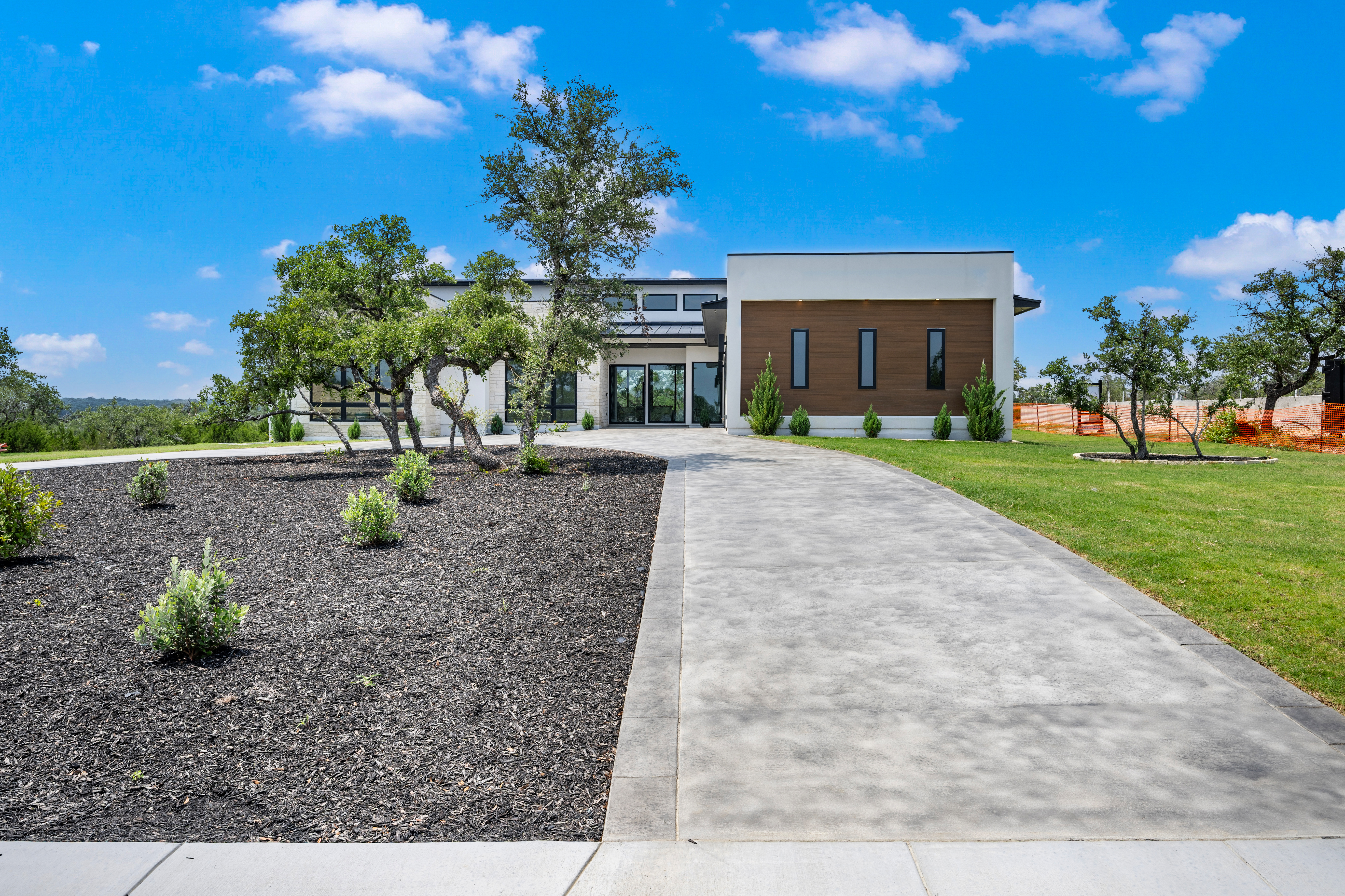  Modern Luxury on 1 Acre - 物件實景