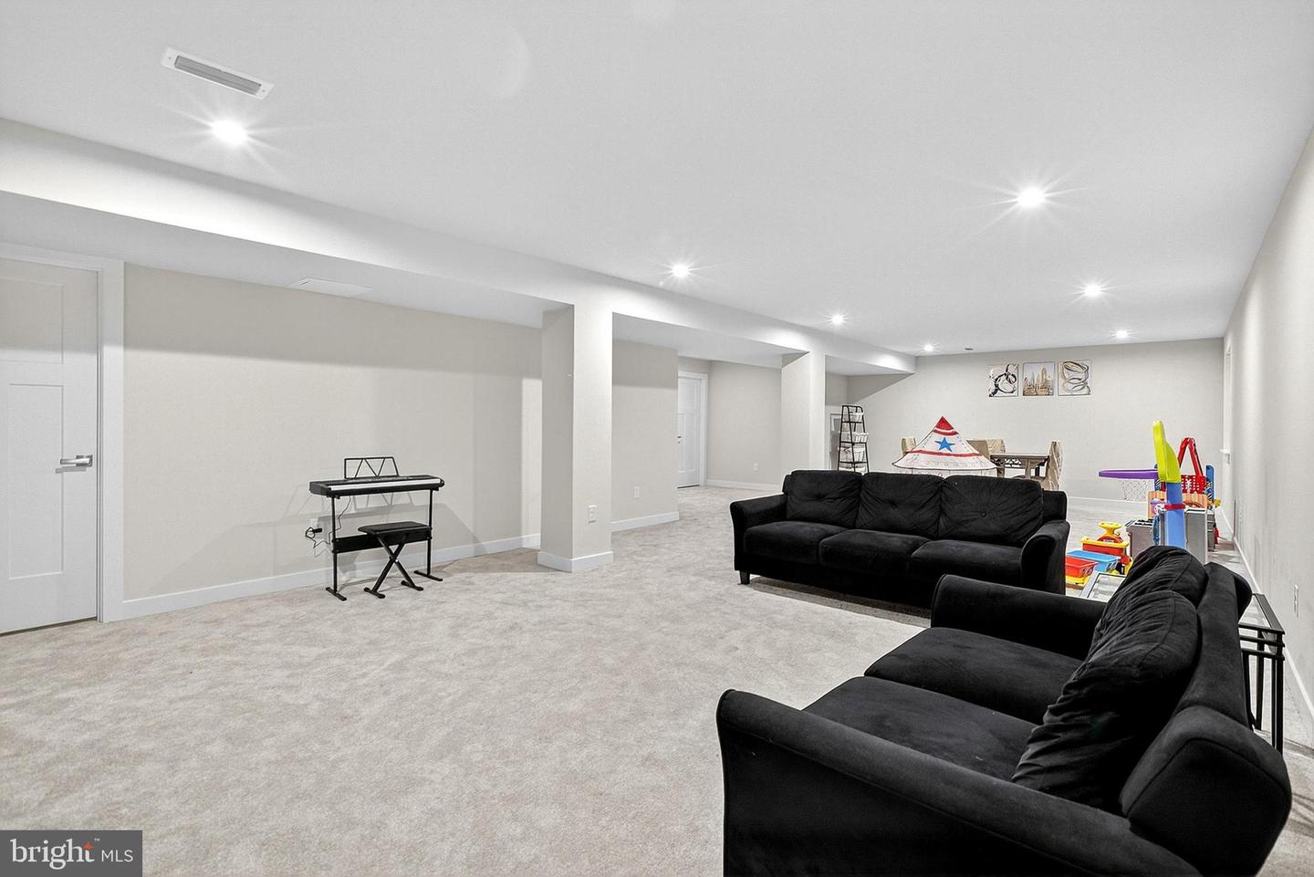 LEWES, Delaware, 19958, United States, 3 Bedrooms Bedrooms, ,4 BathroomsBathrooms,Residential,For Sale,1988881