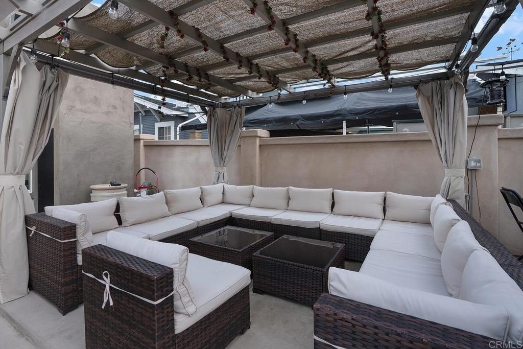 Chula Vista, California, 91911, United States, 10 Bedrooms Bedrooms, ,Residential,For Sale,1991347