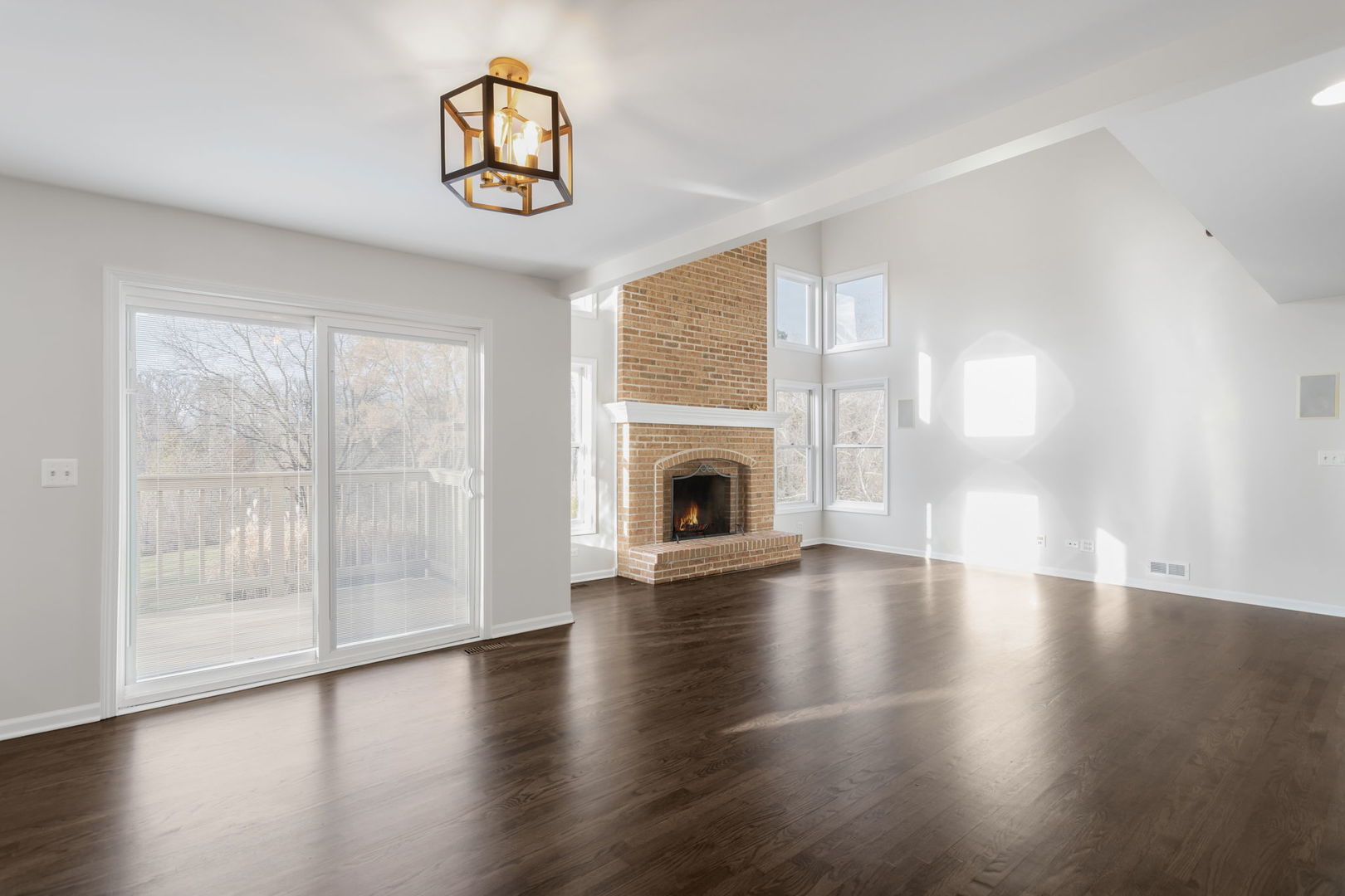 Oswego, Illinois, 60543, United States, 5 Bedrooms Bedrooms, ,4 BathroomsBathrooms,Residential,For Sale,1992870