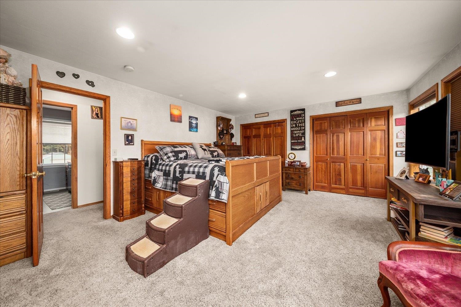 Metaline Falls, Washington, 99153, United States, 5 Bedrooms Bedrooms, ,3 BathroomsBathrooms,Residential,For Sale,1986087