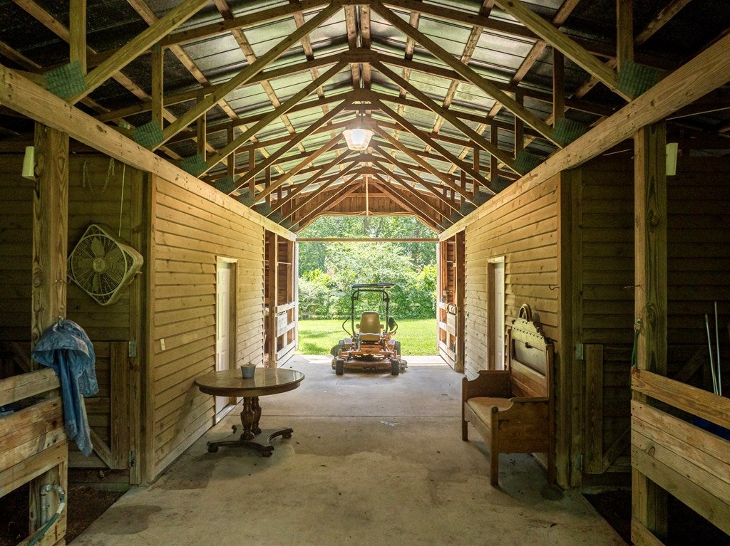 Leslie, Georgia, 31764, United States, 5 Bedrooms Bedrooms, ,4 BathroomsBathrooms,Residential,For Sale,1944897