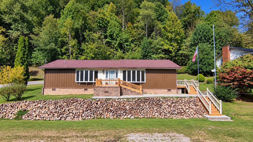 Clevinger Br, Pikeville, KY 41501