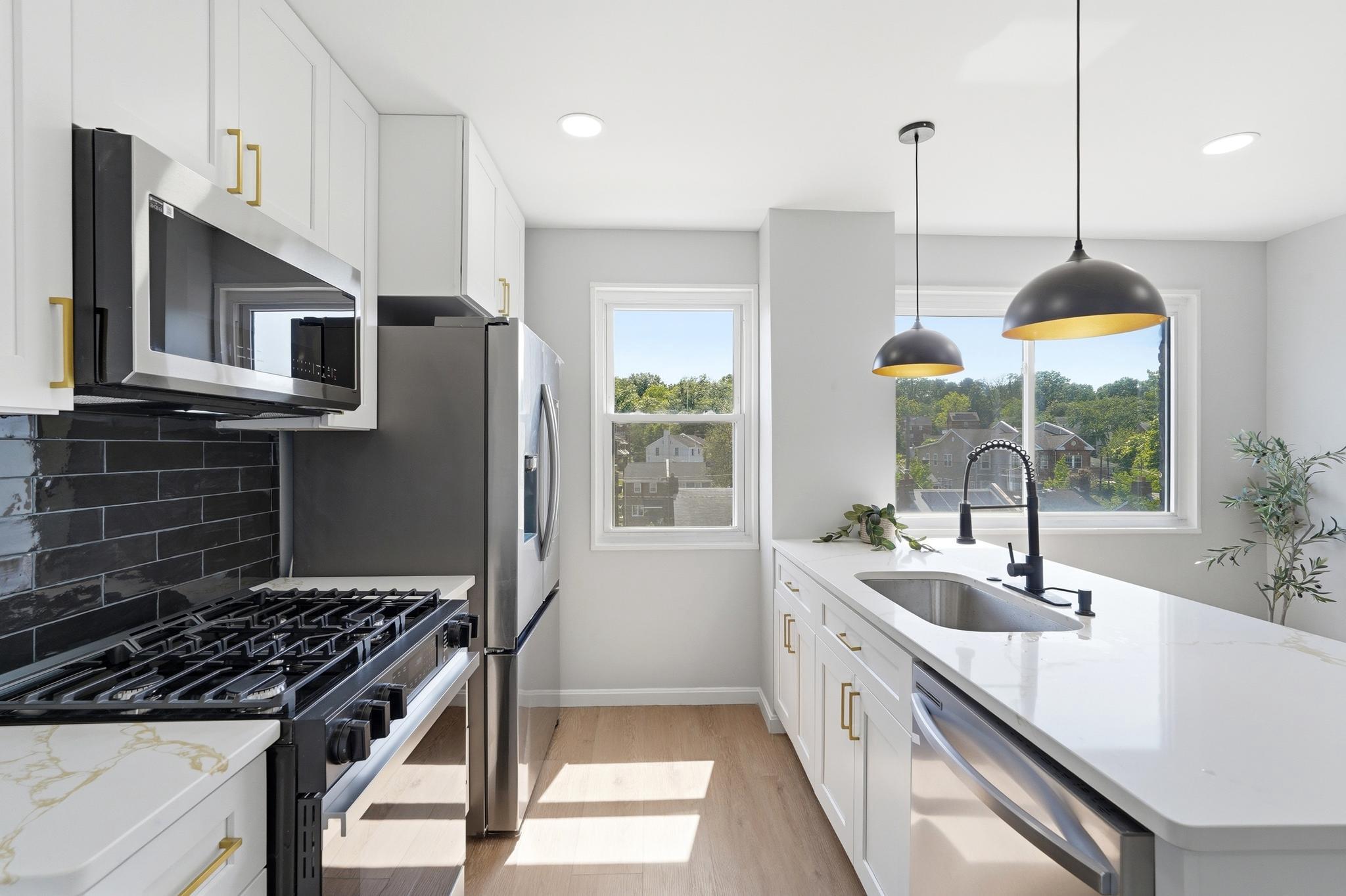  719 Hilltop Terrace SE, Washington, DC, 20019 - 物件實景