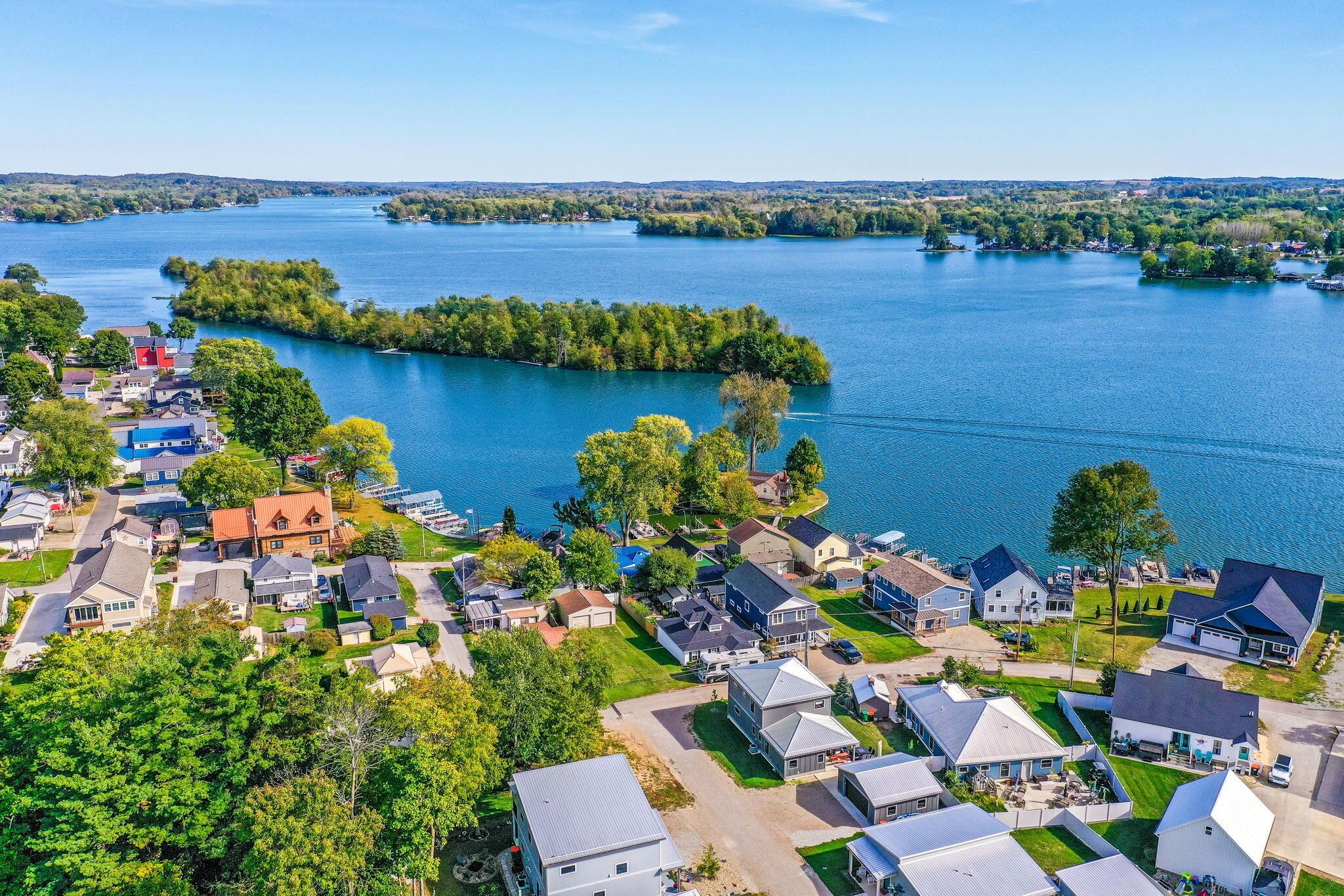 Buckeye Lake, Ohio, 43008, United States, 3 Bedrooms Bedrooms, ,3 BathroomsBathrooms,Residential,For Sale,1975089