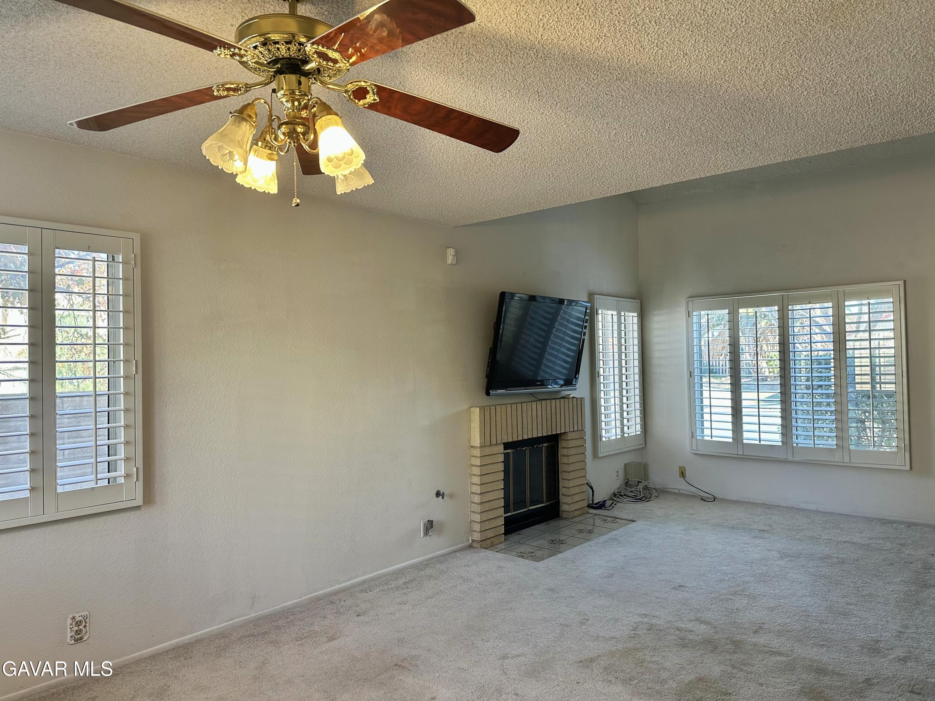 Palmdale, California, 93551, United States, 3 Bedrooms Bedrooms, ,3 BathroomsBathrooms,Residential,For Sale,1973672