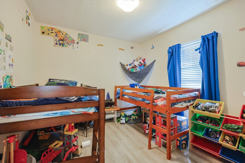 Lowell, Massachusetts, 01854, United States, 9 Bedrooms Bedrooms, ,3 BathroomsBathrooms,Residential,For Sale,1926214