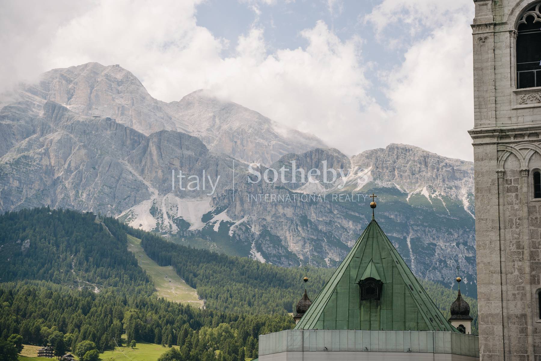  Exclusive property with breathtaking views in the heart of Cortina - 物件實景