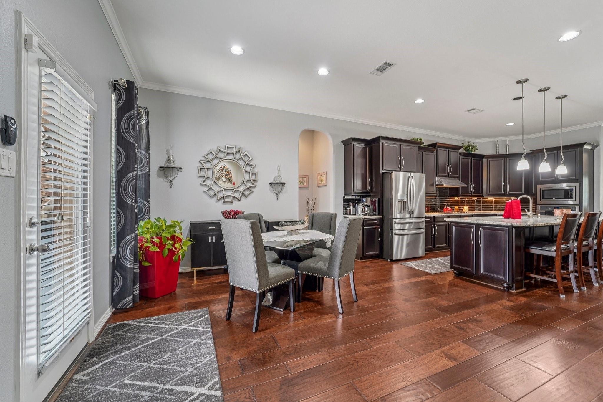 Katy, Texas, 77494, United States, 4 Bedrooms Bedrooms, ,4 BathroomsBathrooms,Residential,For Sale,1976544