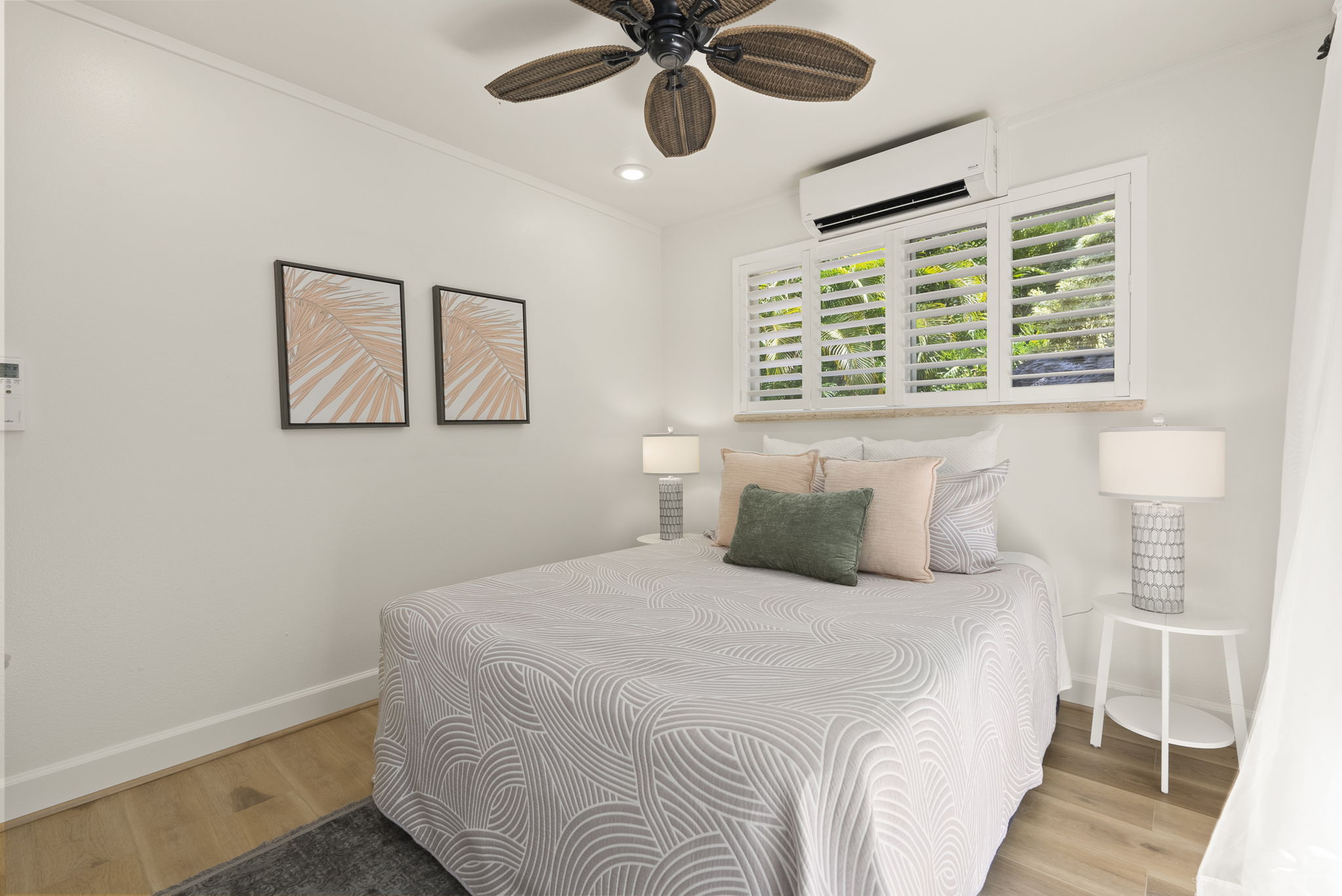 Kailua, Hawaii, 96734, United States, 6 Bedrooms Bedrooms, ,4 BathroomsBathrooms,Residential,For Sale,1981977