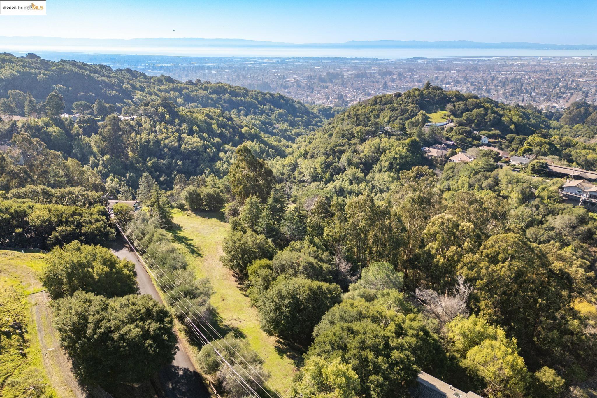 Oakland, California, 94605, United States, ,Land,For Sale,1906465