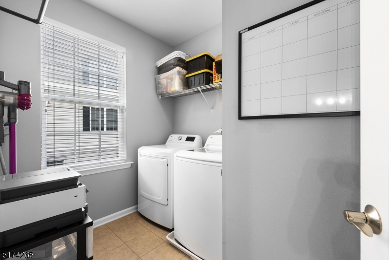 Hanover Twp., New Jersey, 07981, United States, 2 Bedrooms Bedrooms, ,2 BathroomsBathrooms,Residential,For Sale,2003399