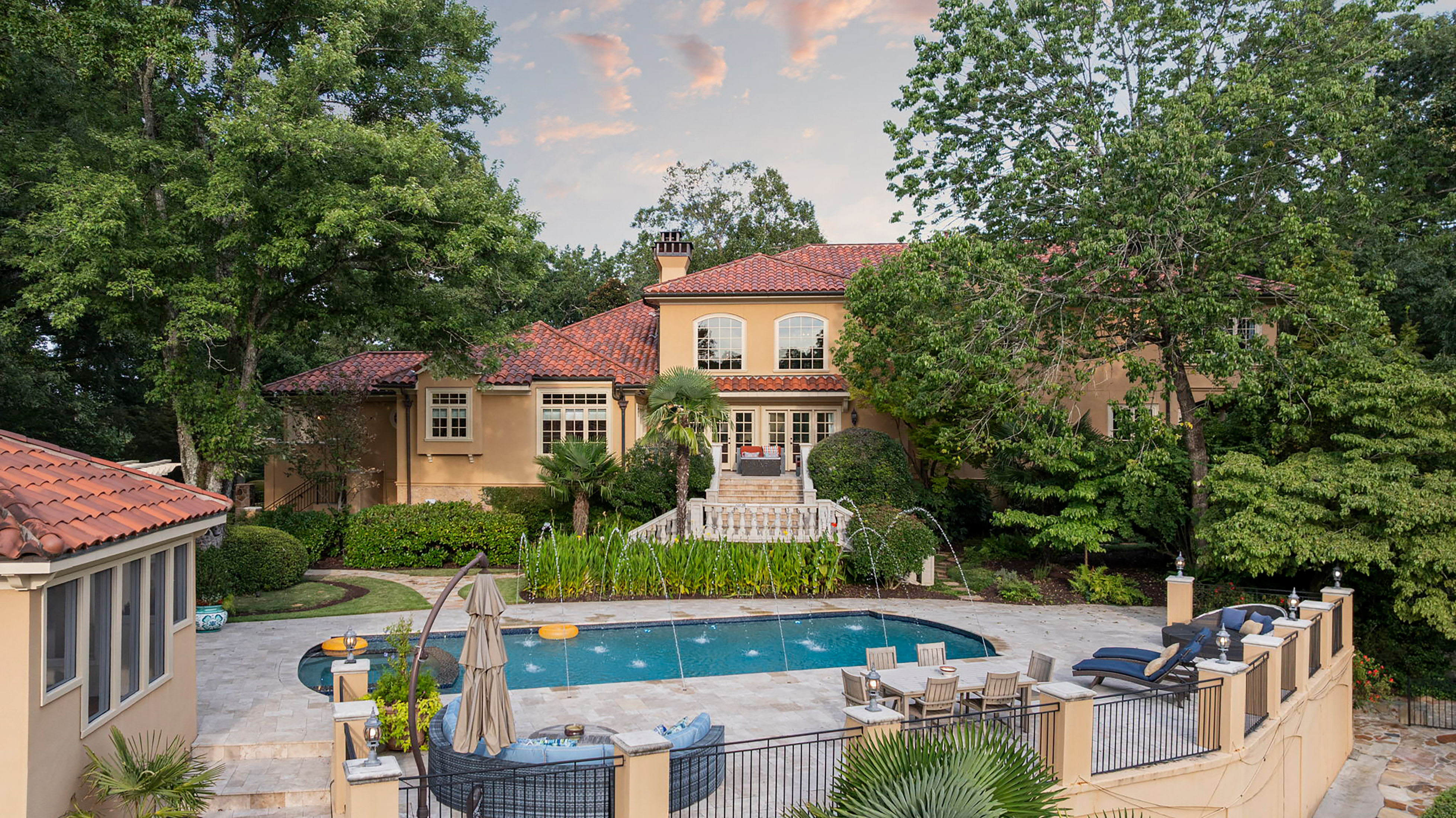  Remarkable Spanish-style Estate on 3.8+/- Private Acres - 物件實景