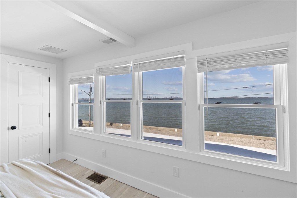 Quincy, Massachusetts, 02169, United States, 3 Bedrooms Bedrooms, ,3 BathroomsBathrooms,Residential,For Sale,1907592