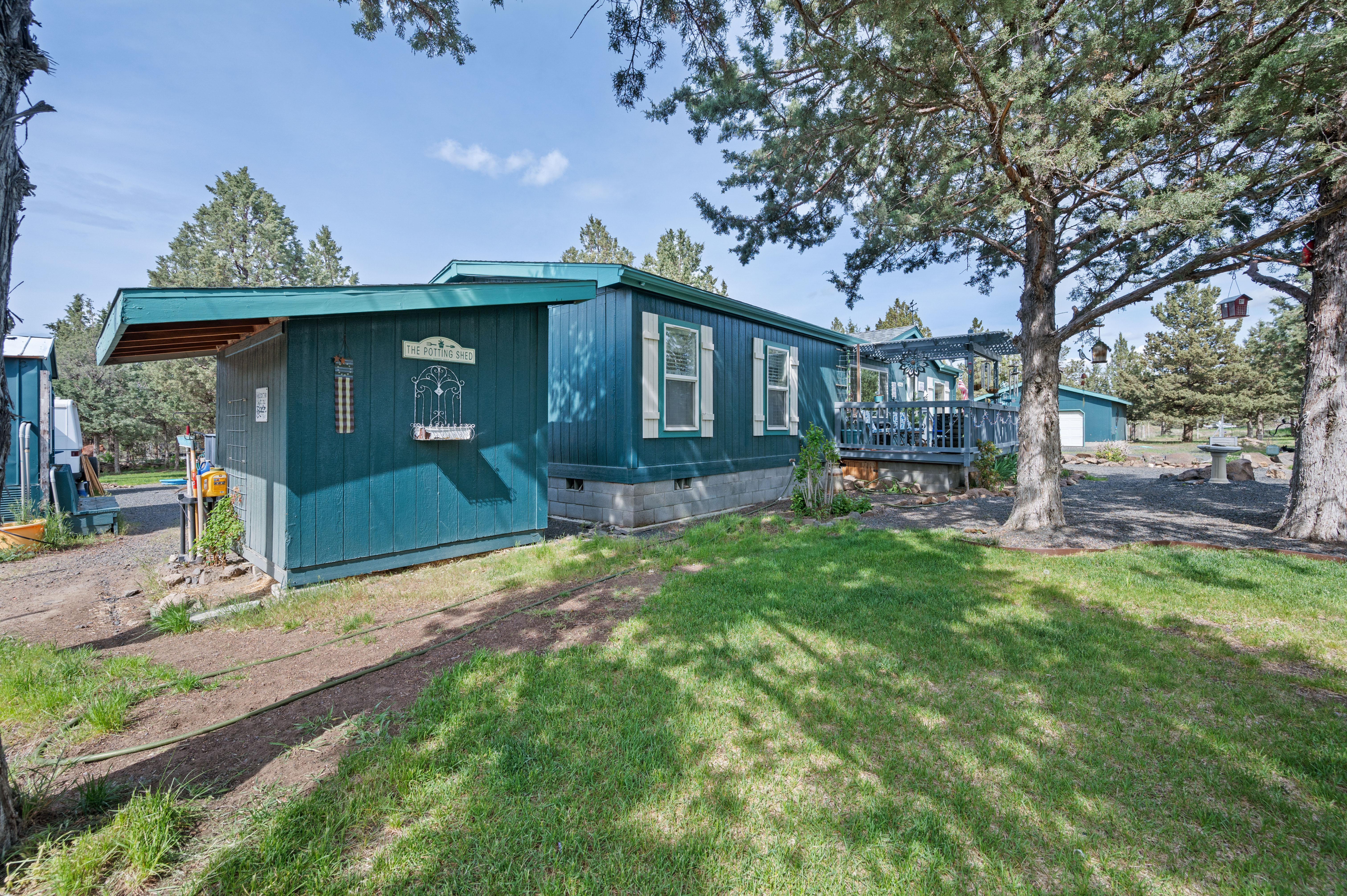 Prineville, Oregon, 97754, United States, 3 Bedrooms Bedrooms, ,2 BathroomsBathrooms,Residential,For Sale,1821437
