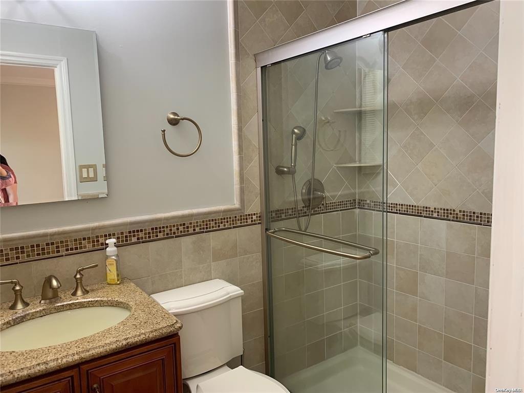Plainview, New York, 11803, United States, 3 Bedrooms Bedrooms, ,2 BathroomsBathrooms,Residential,For Sale,1751555