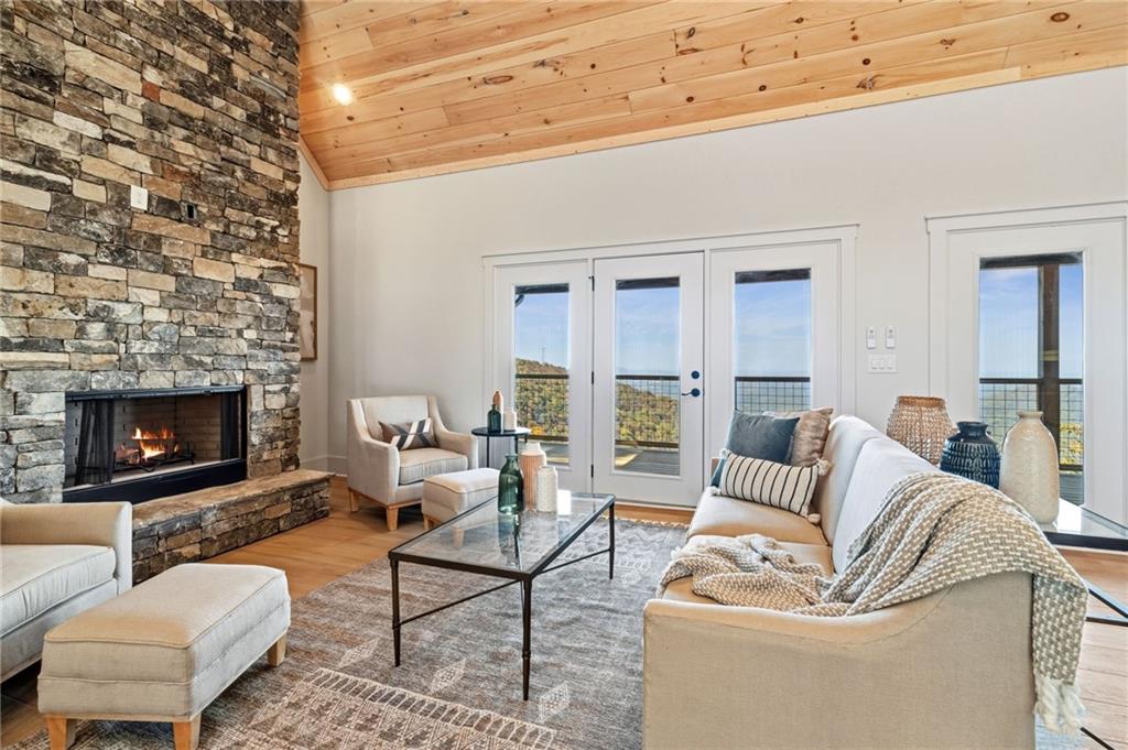 Jasper, Georgia, 30143, United States, 4 Bedrooms Bedrooms, ,5 BathroomsBathrooms,Residential,For Sale,1974476