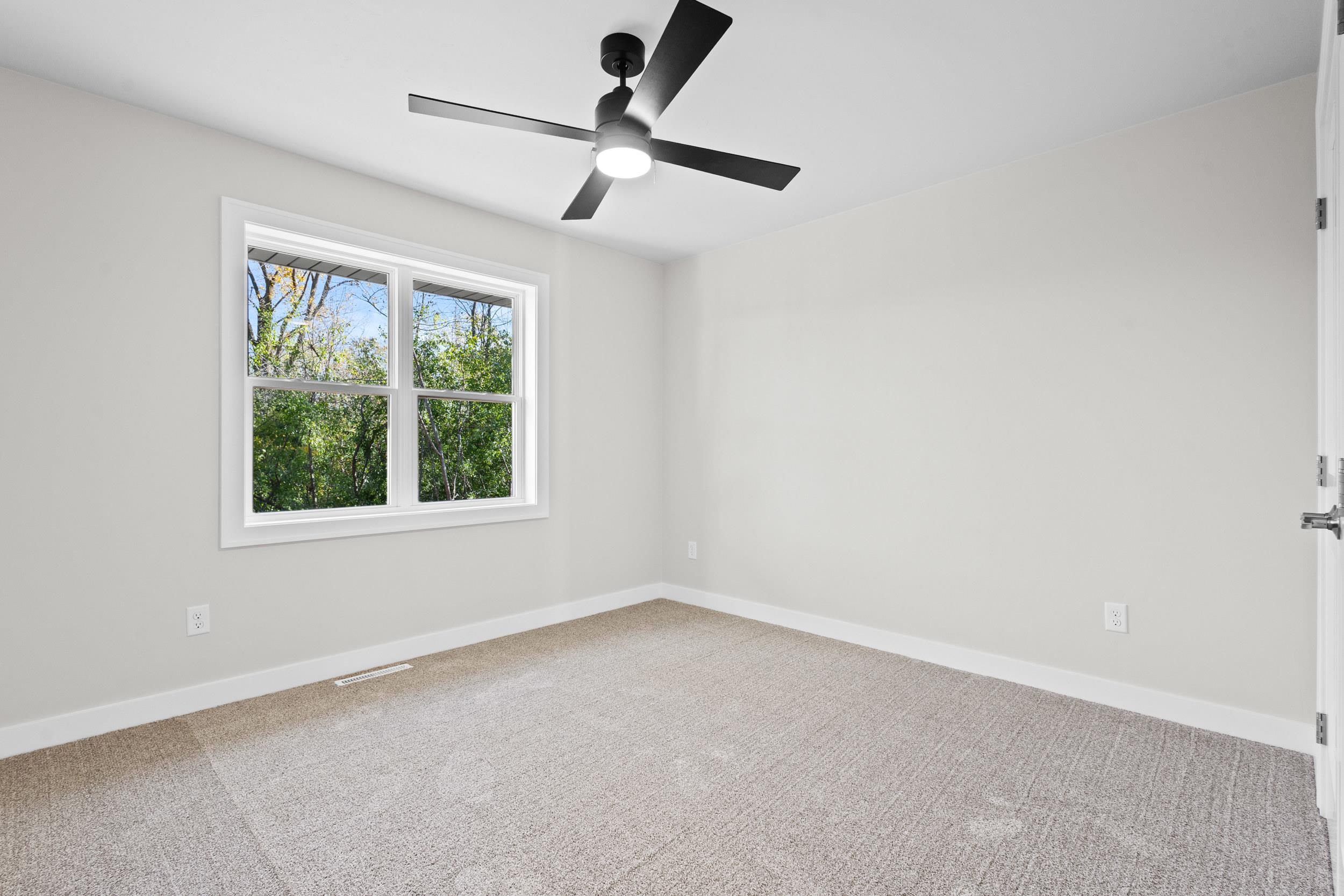DE PERE, Wisconsin, 54115, United States, 3 Bedrooms Bedrooms, ,3 BathroomsBathrooms,Residential,For Sale,1967985
