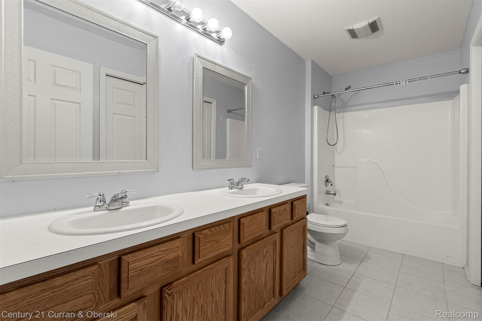 Canton Charter Township, Michigan, 48188, United States, 4 Bedrooms Bedrooms, ,3 BathroomsBathrooms,Residential,For Sale,2009300