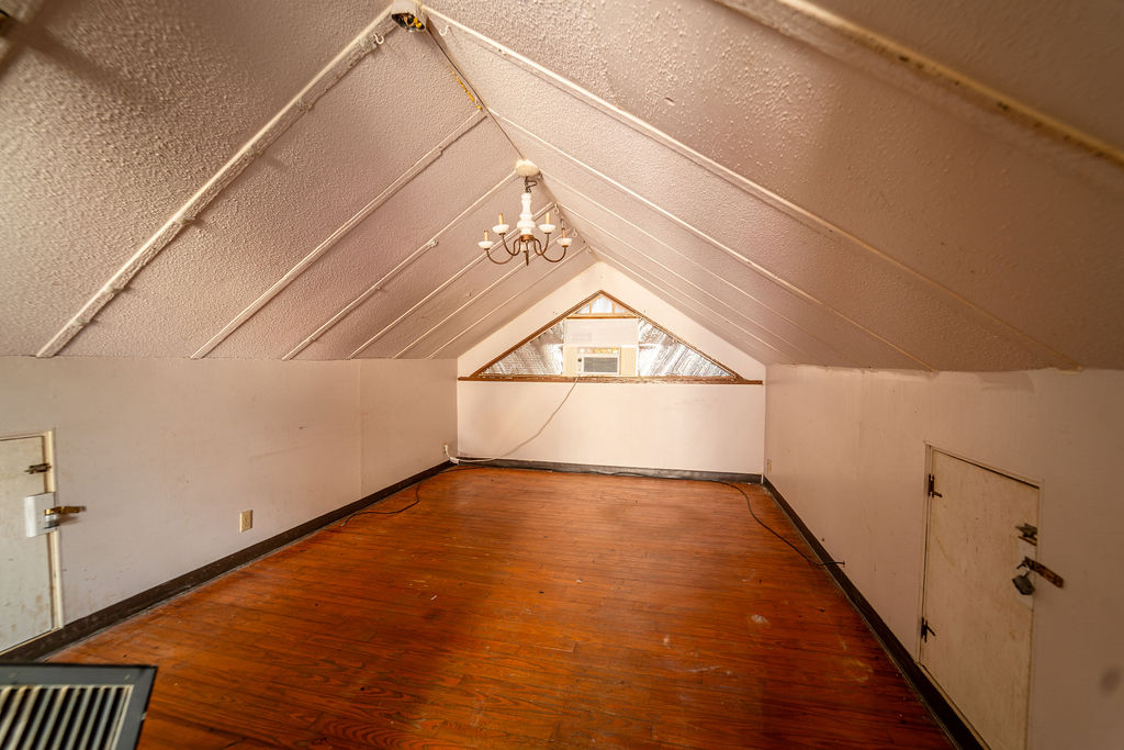 Pensacola, Florida, 32502, United States, 3 Bedrooms Bedrooms, ,2 BathroomsBathrooms,Residential,For Sale,1979545