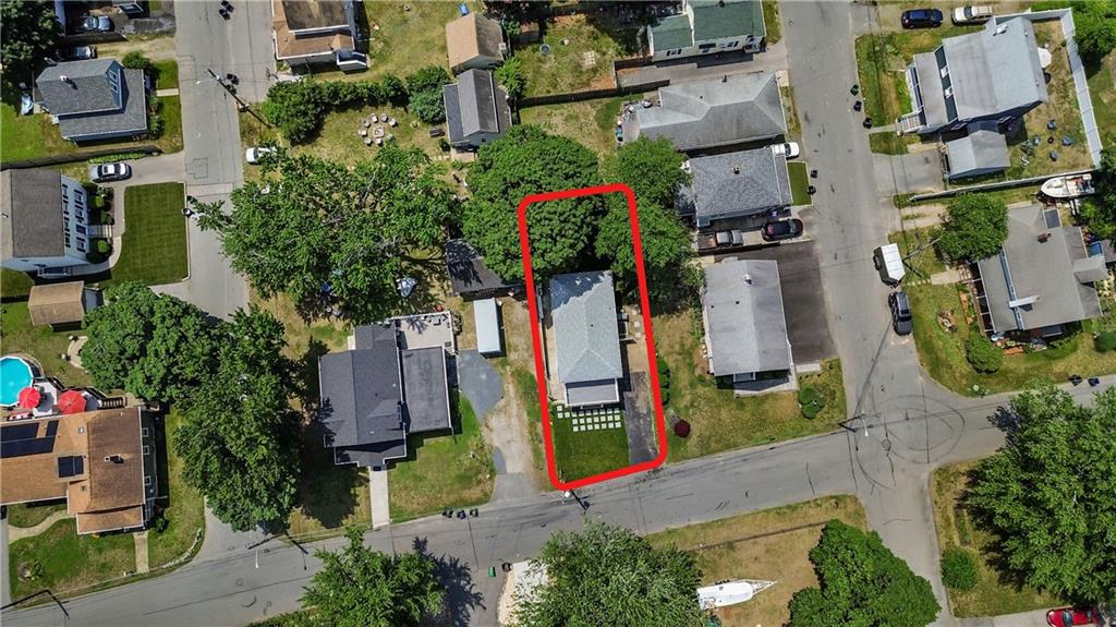Warwick, Rhode Island, 02889, United States, 3 Bedrooms Bedrooms, ,2 BathroomsBathrooms,Residential,For Sale,1937520