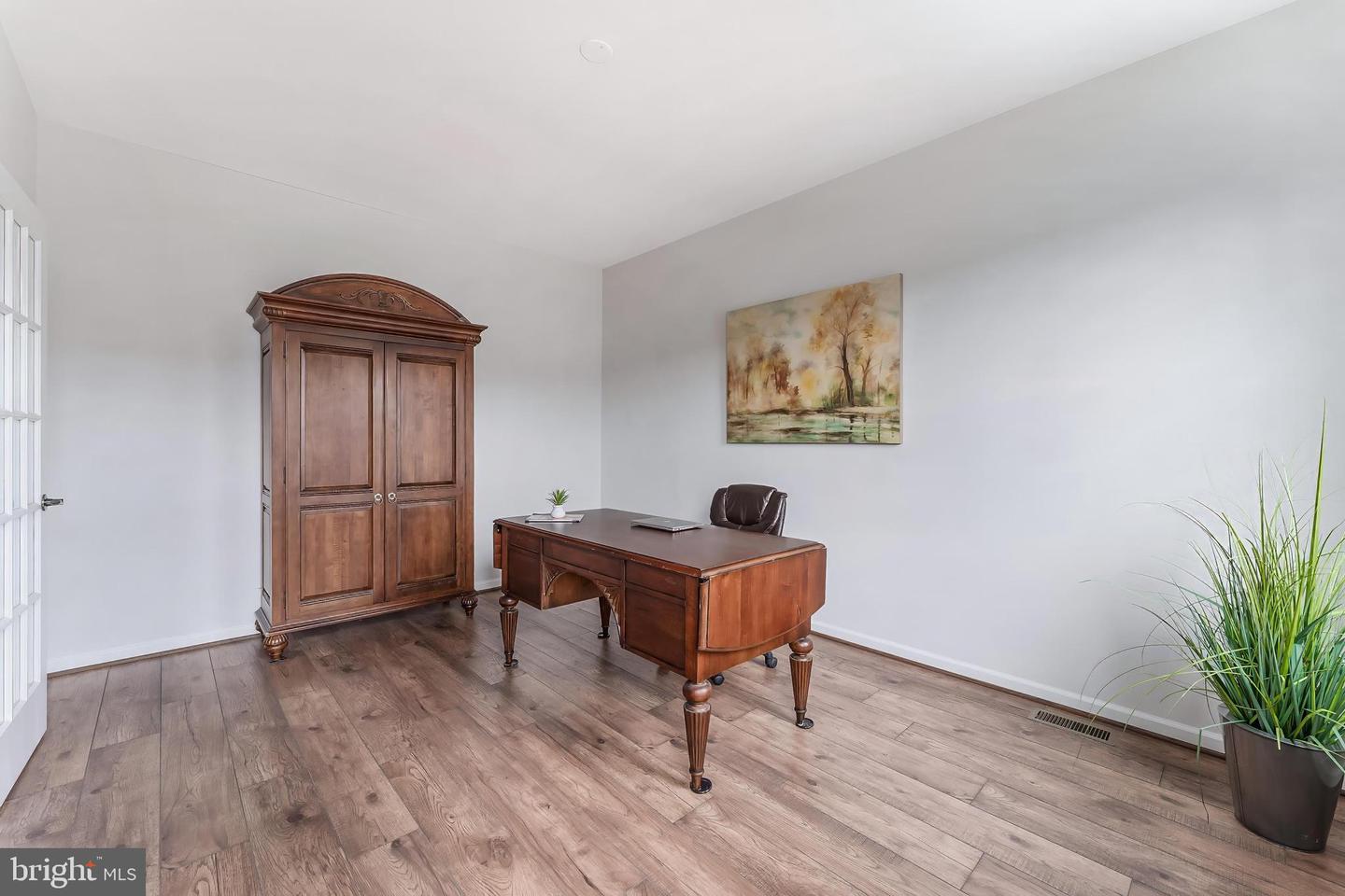 Leesburg, Virginia, 20176, United States, 3 Bedrooms Bedrooms, ,3 BathroomsBathrooms,Residential,For Sale,1917897