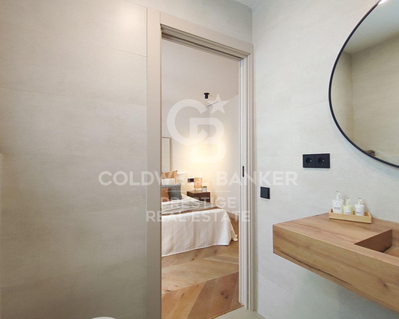Barcelona, Catalonia, ES, 4 Bedrooms Bedrooms, ,3 BathroomsBathrooms,Residential,For Sale,1805126