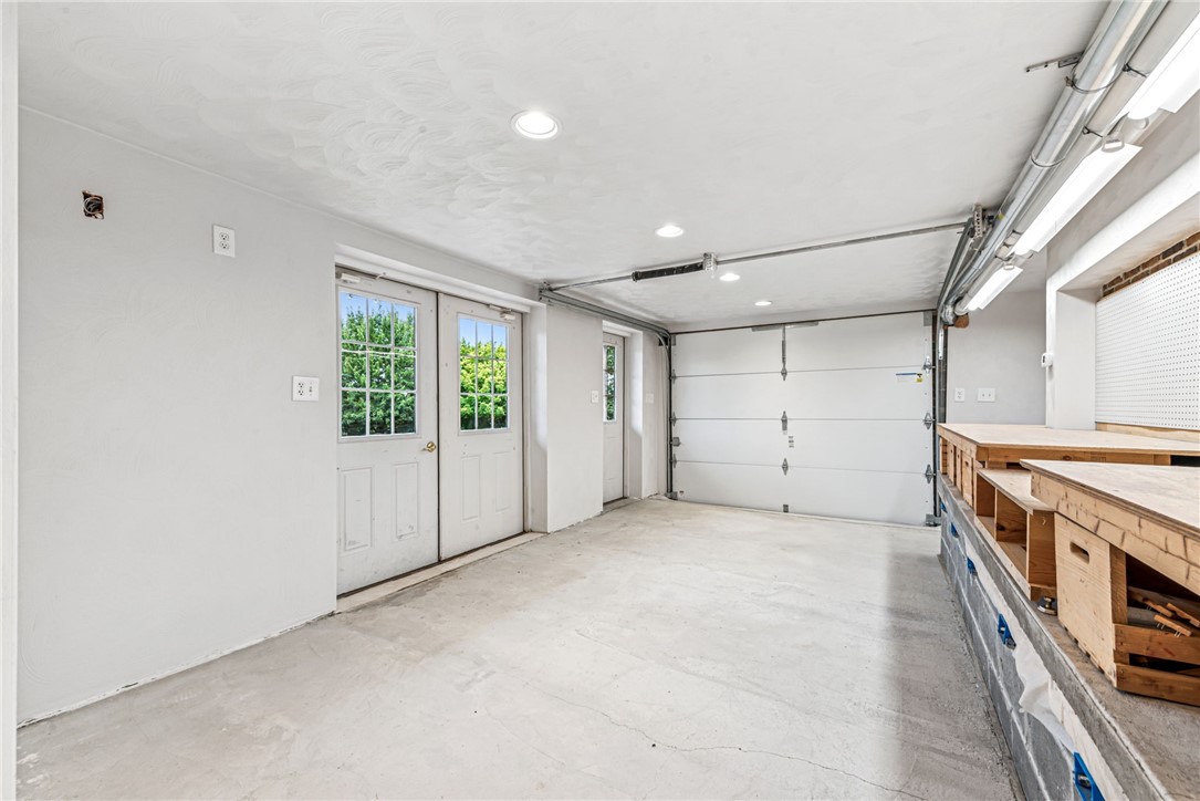 North Huntingdon, Pennsylvania, 15642, United States, 5 Bedrooms Bedrooms, ,4 BathroomsBathrooms,Residential,For Sale,1975902