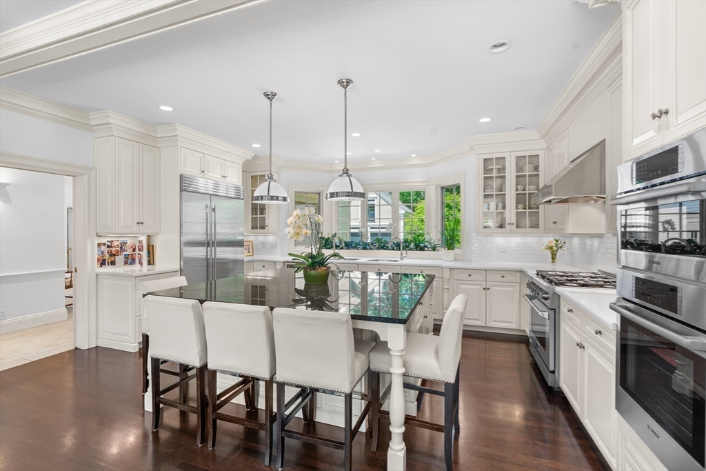 Westwood, Massachusetts, 02090, United States, 5 Bedrooms Bedrooms, ,7 BathroomsBathrooms,Residential,For Sale,1985455