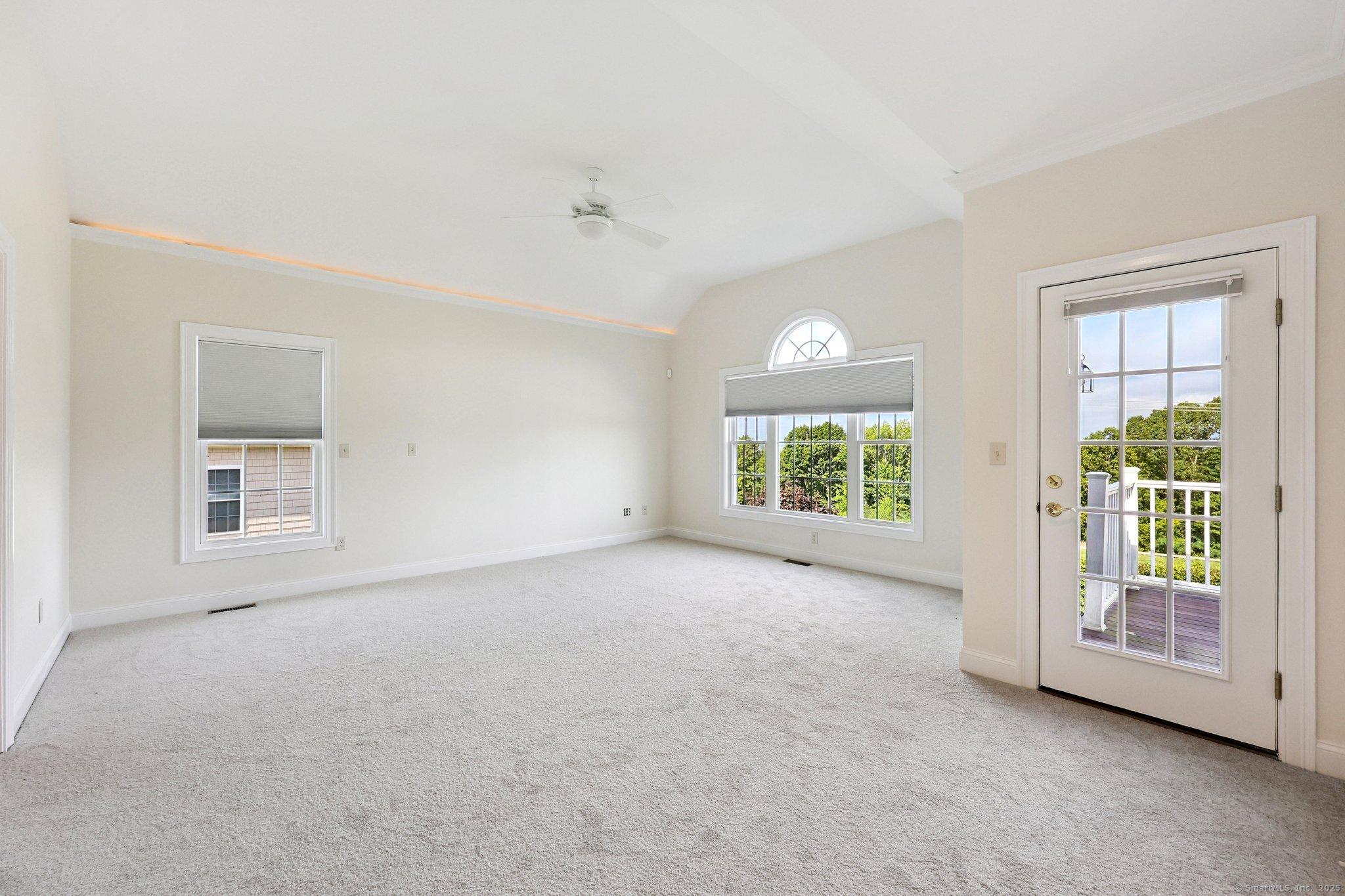 Wallingford, Connecticut, 06492, United States, 2 Bedrooms Bedrooms, ,4 BathroomsBathrooms,Residential,For Sale,1983794