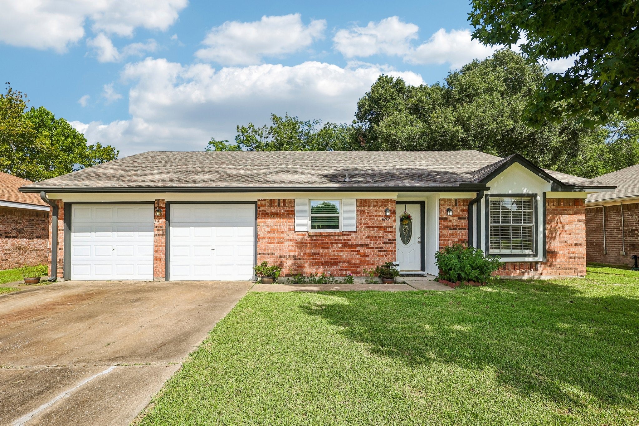 Townes Forest Rd, Friendswood, TX 77546