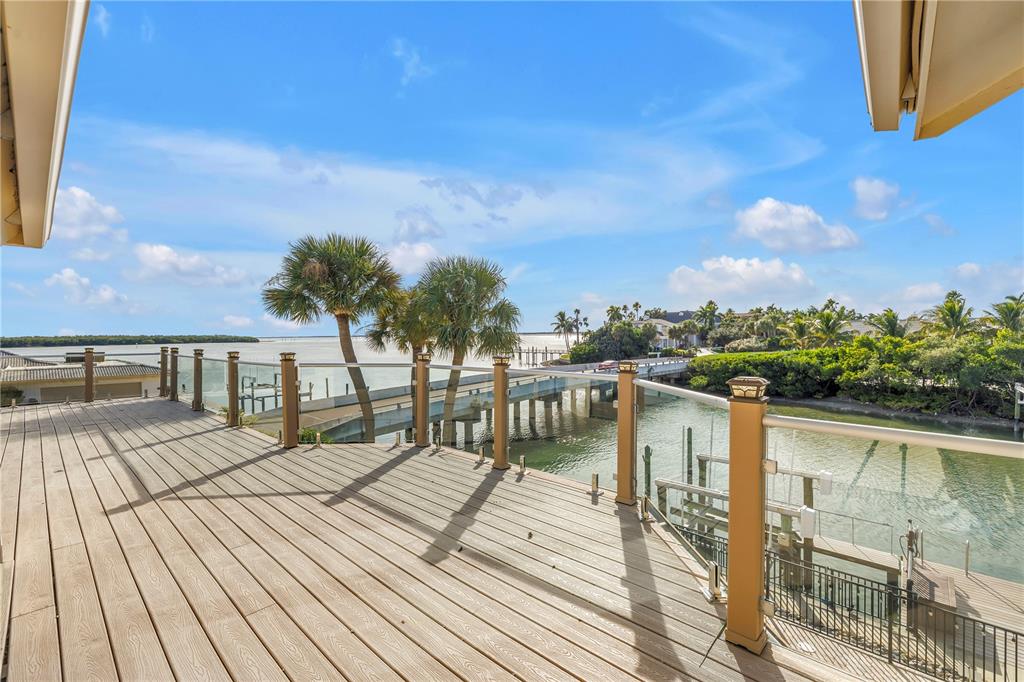 St Petersburg, Florida, 33715, United States, 4 Bedrooms Bedrooms, ,5 BathroomsBathrooms,Residential,For Sale,1999732