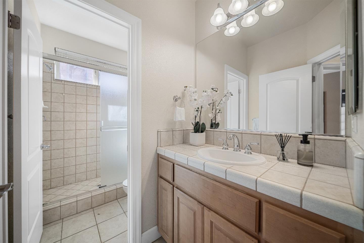 Brisbane, California, 94005, United States, 5 Bedrooms Bedrooms, ,3 BathroomsBathrooms,Residential,For Sale,1940536