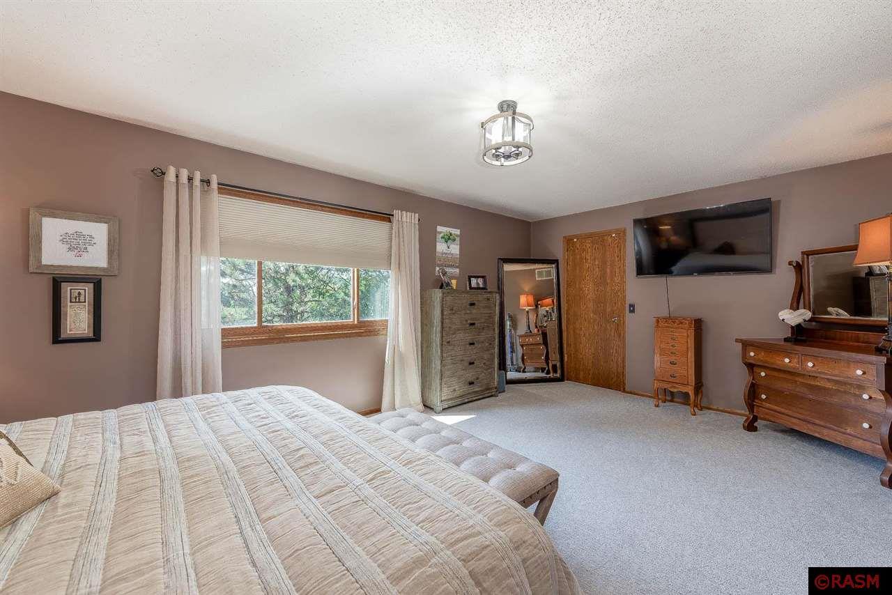 Mankato, Minnesota, 56001, United States, 5 Bedrooms Bedrooms, ,1 BathroomBathrooms,Residential,For Sale,1914135