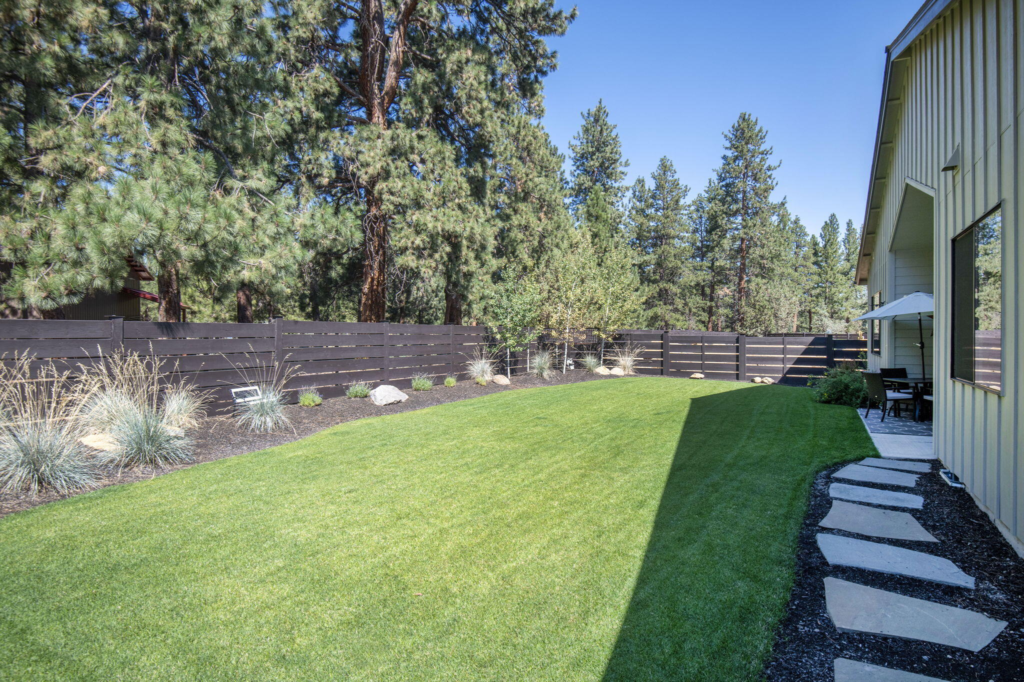 Sisters, Oregon, 97759, United States, 3 Bedrooms Bedrooms, ,2 BathroomsBathrooms,Residential,For Sale,1738926
