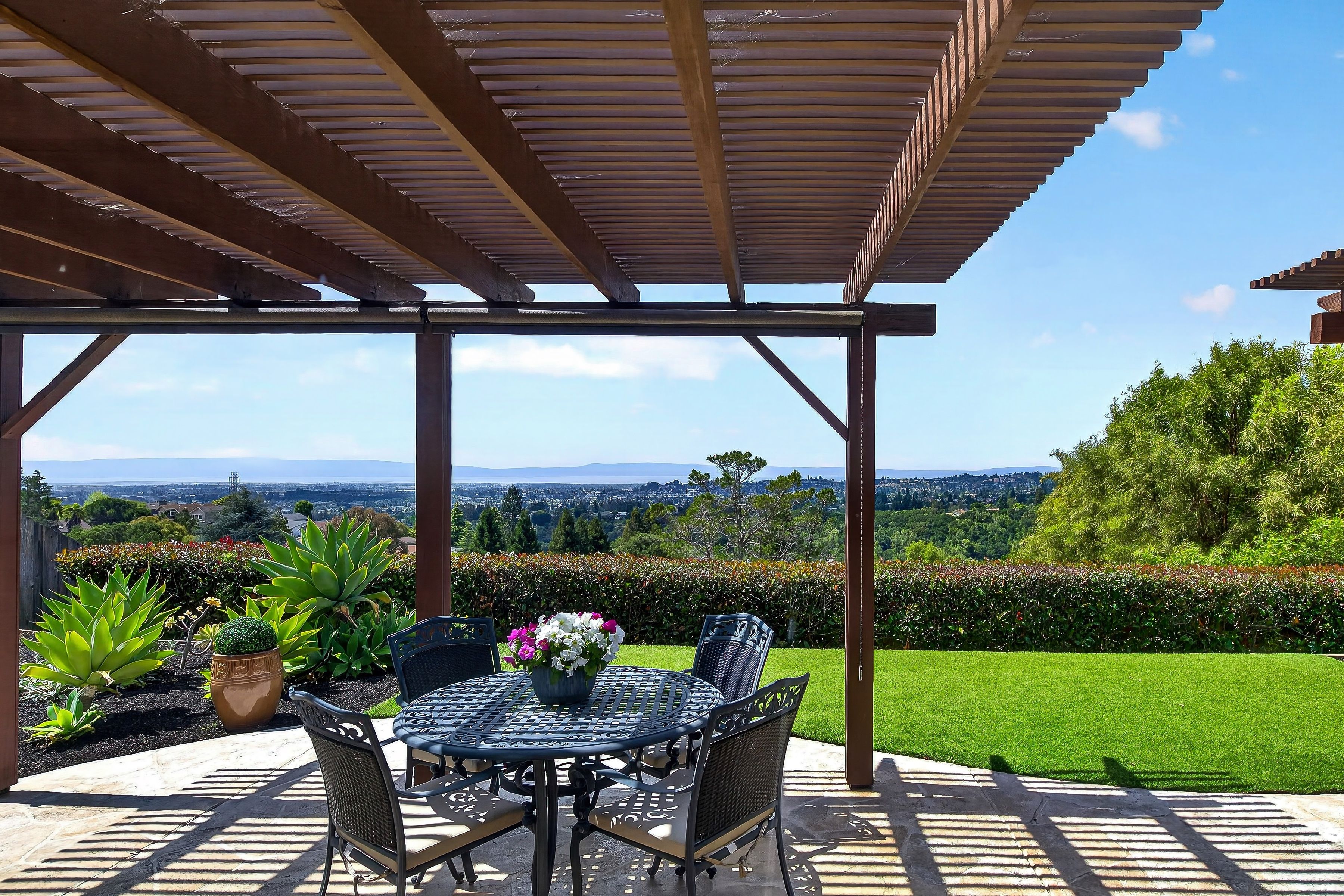  18596 W. Cavendish Drive, Castro Valley - 物件實景