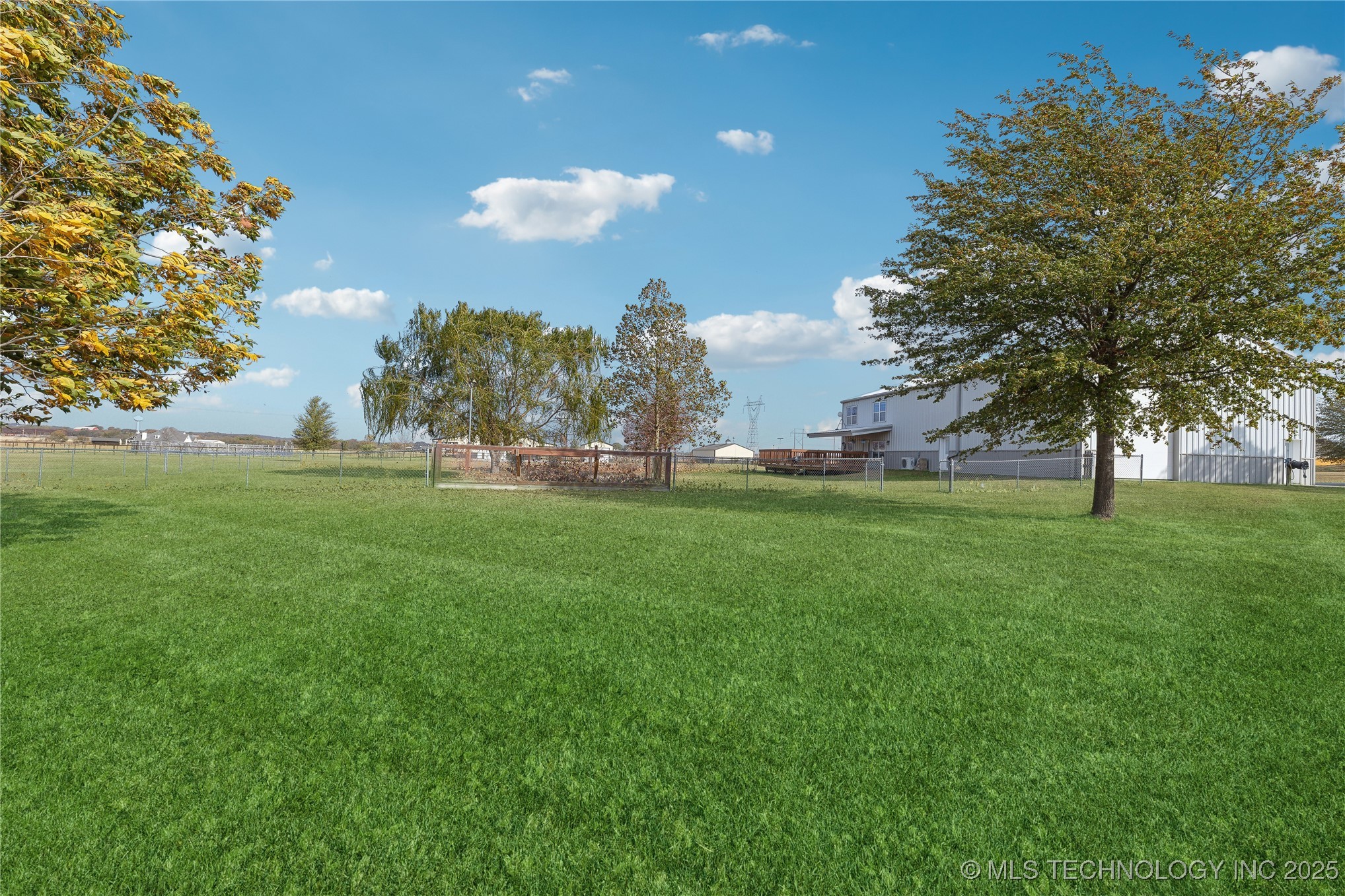 Glenpool, Oklahoma, 74033, United States, 2 Bedrooms Bedrooms, ,2 BathroomsBathrooms,Residential,For Sale,1991675