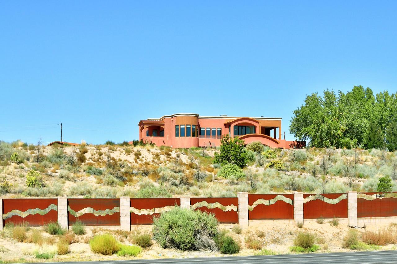 6301 COORS Boulevard NW, Albuquerque, New Mexico, 87120, United States, 3 Bedrooms Bedrooms, ,4 BathroomsBathrooms,Residential,For Sale,6301 COORS Boulevard NW,1637534