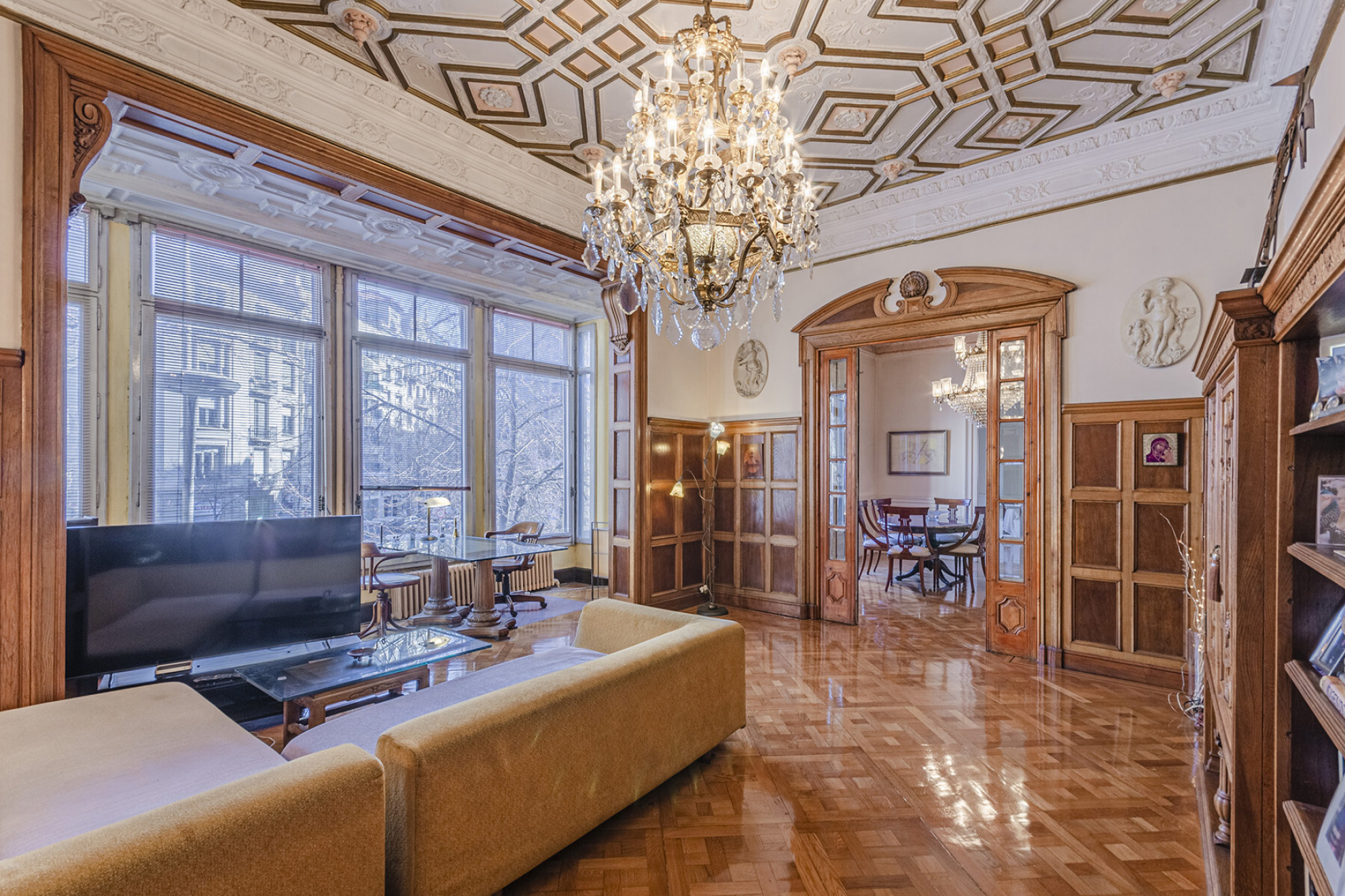  Stately main house with period details in Eixample Dret - 物件實景