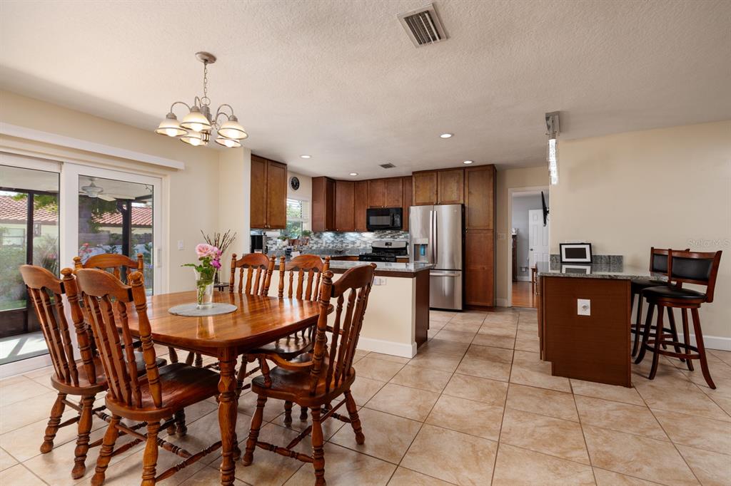 St Petersburg, Florida, 33703, United States, 3 Bedrooms Bedrooms, ,2 BathroomsBathrooms,Residential,For Sale,1770463