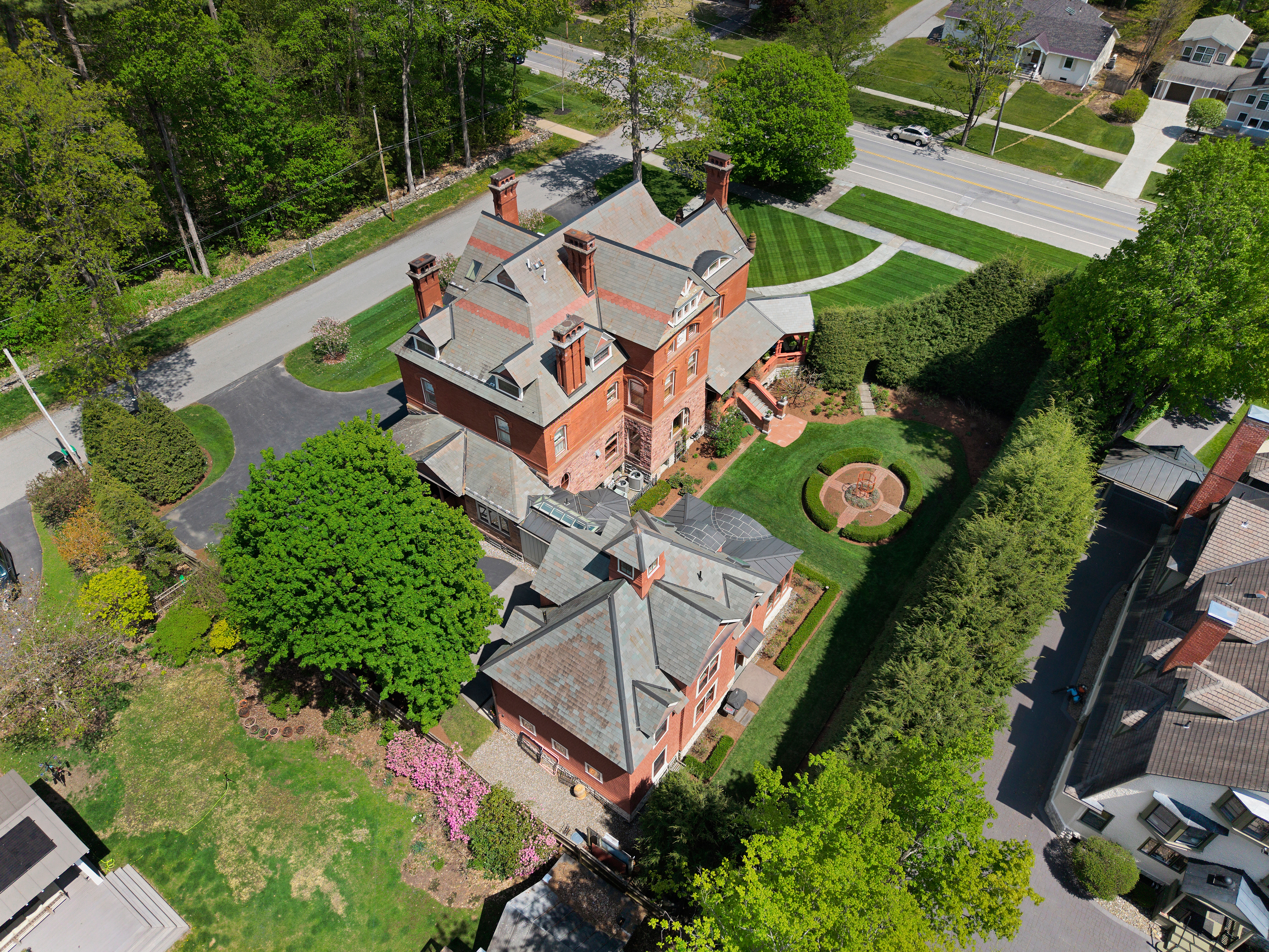  795 N Broadway, Saratoga Springs, NY, 12866 - 物件實景