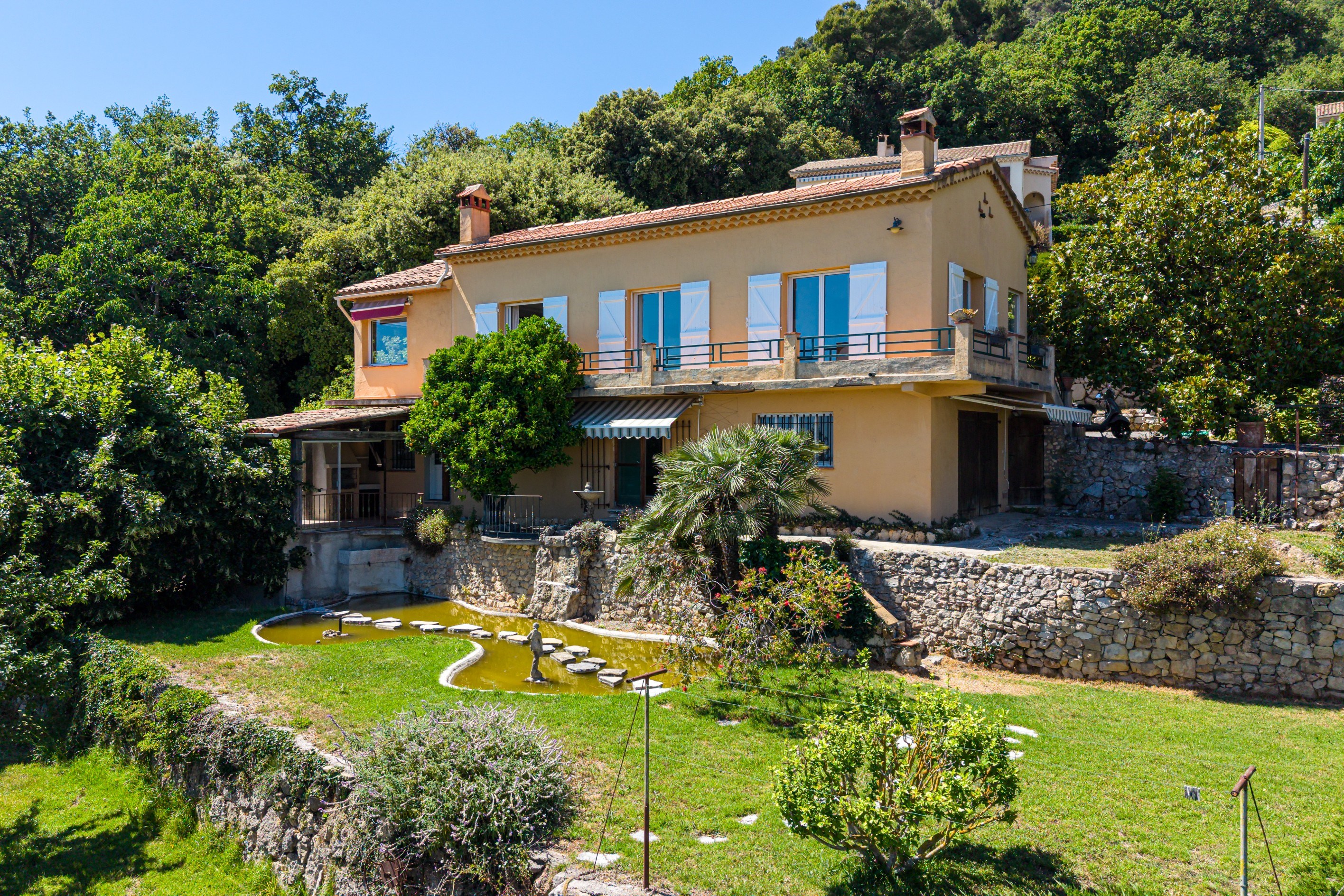  Sea view property with development potential in Vence - 物件實景